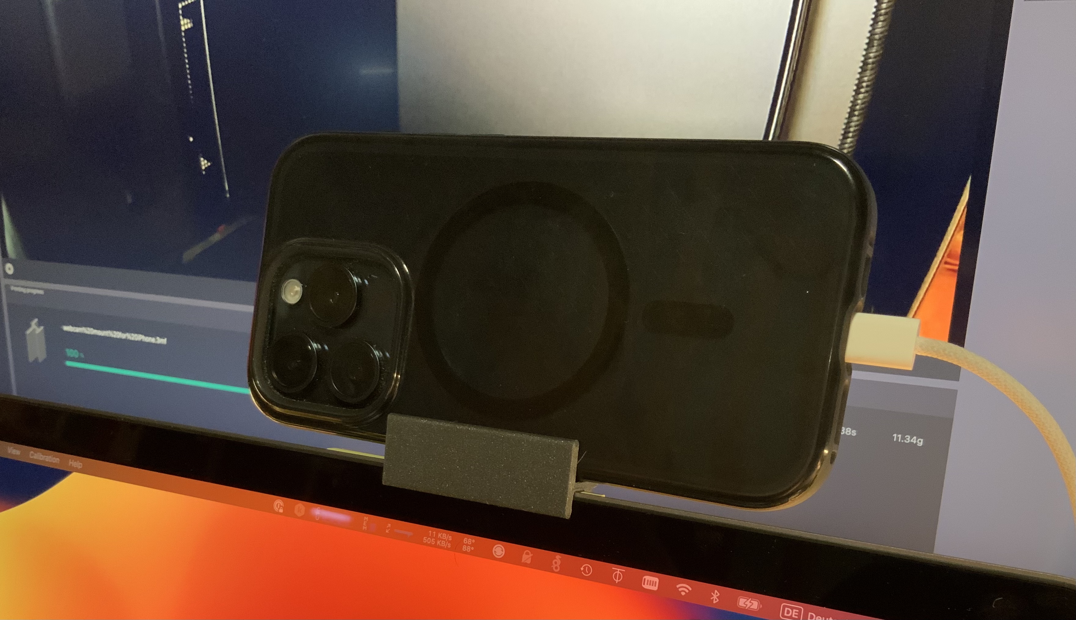 iphone-webcam-mount-by-chilluniverse-download-free-stl-model
