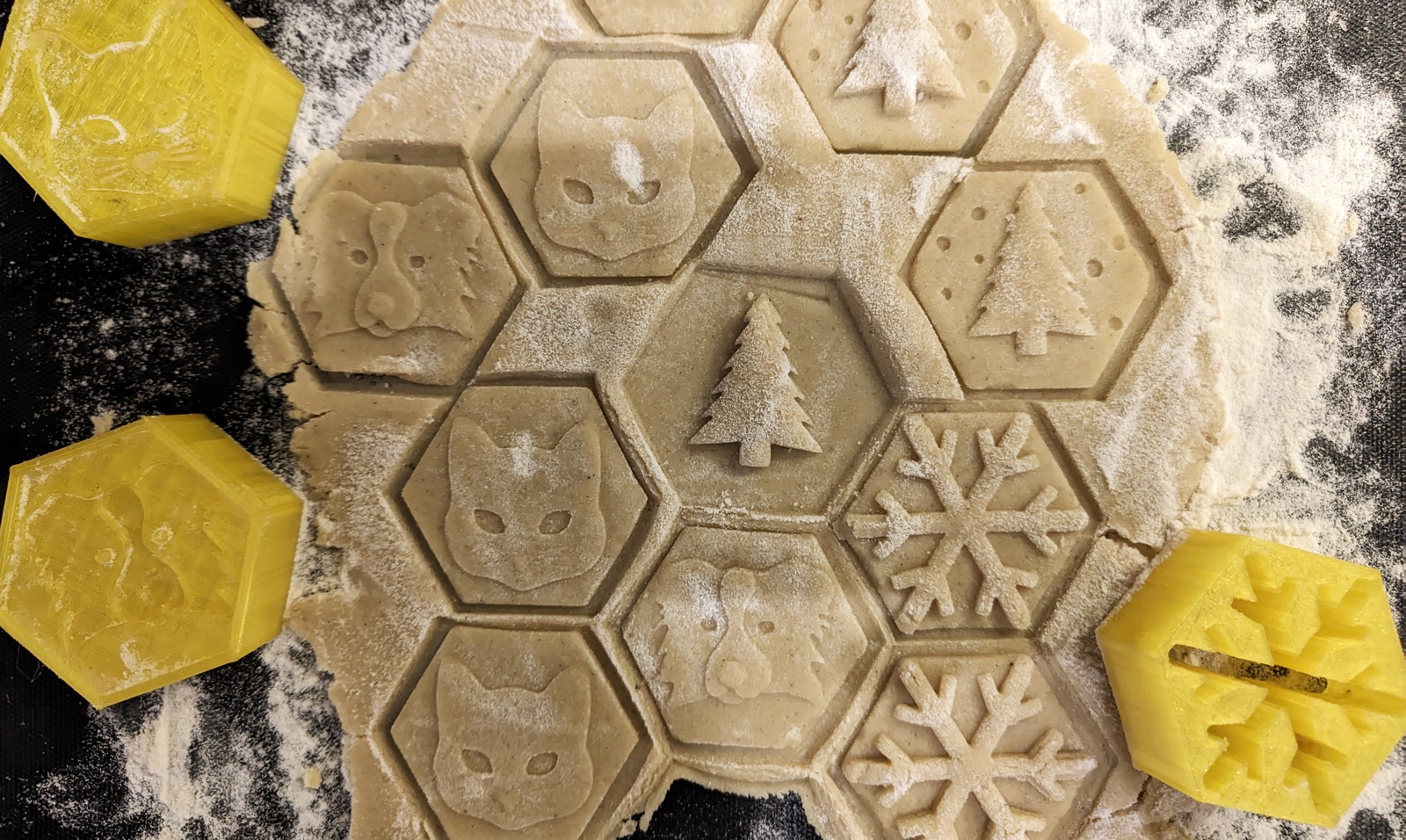 Cute Christmas Cookie Cutter + Stamps (XMas Tree, Snowflake, Cat, Dog