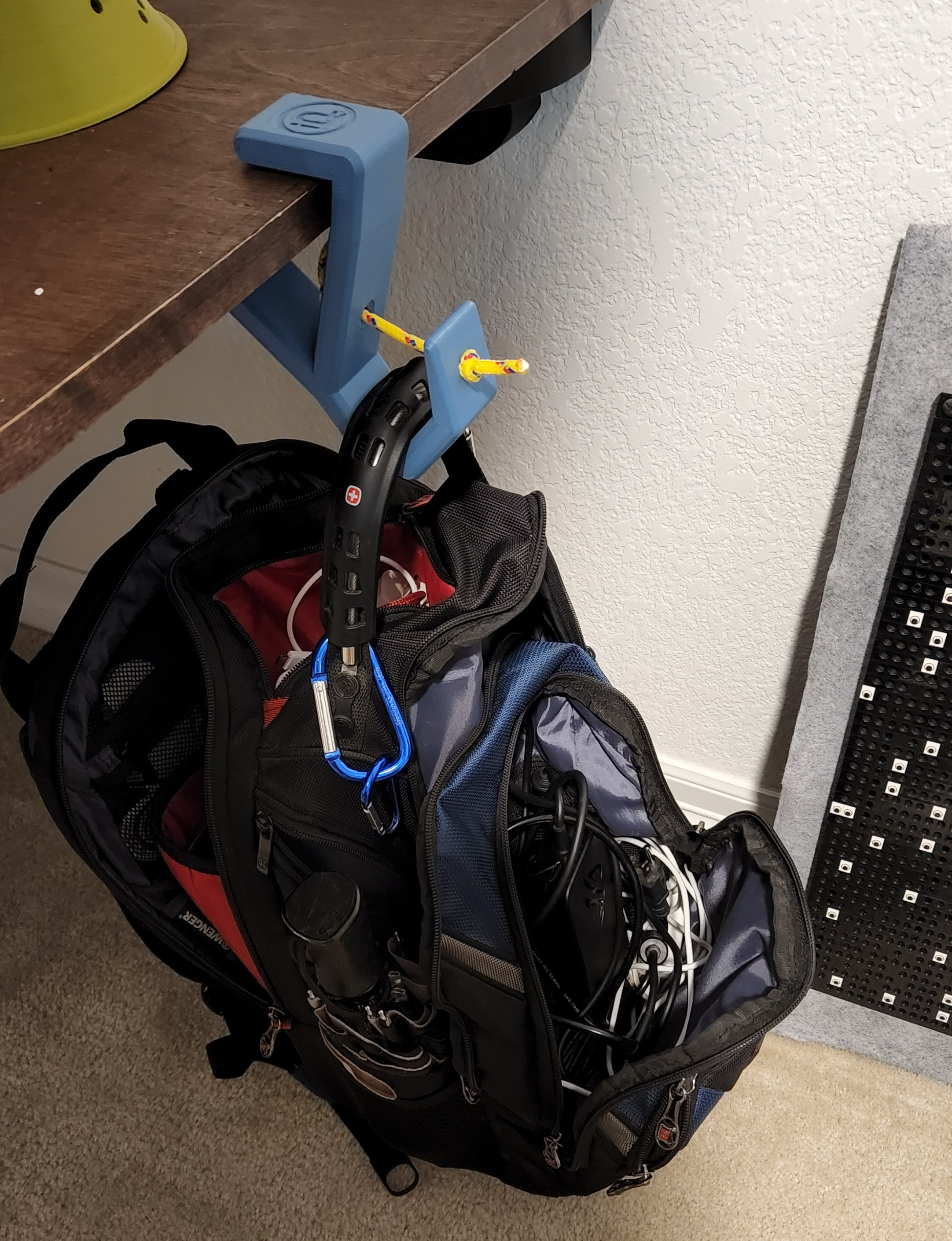 Miniatura 5 do modelo 3D Backpack Hook