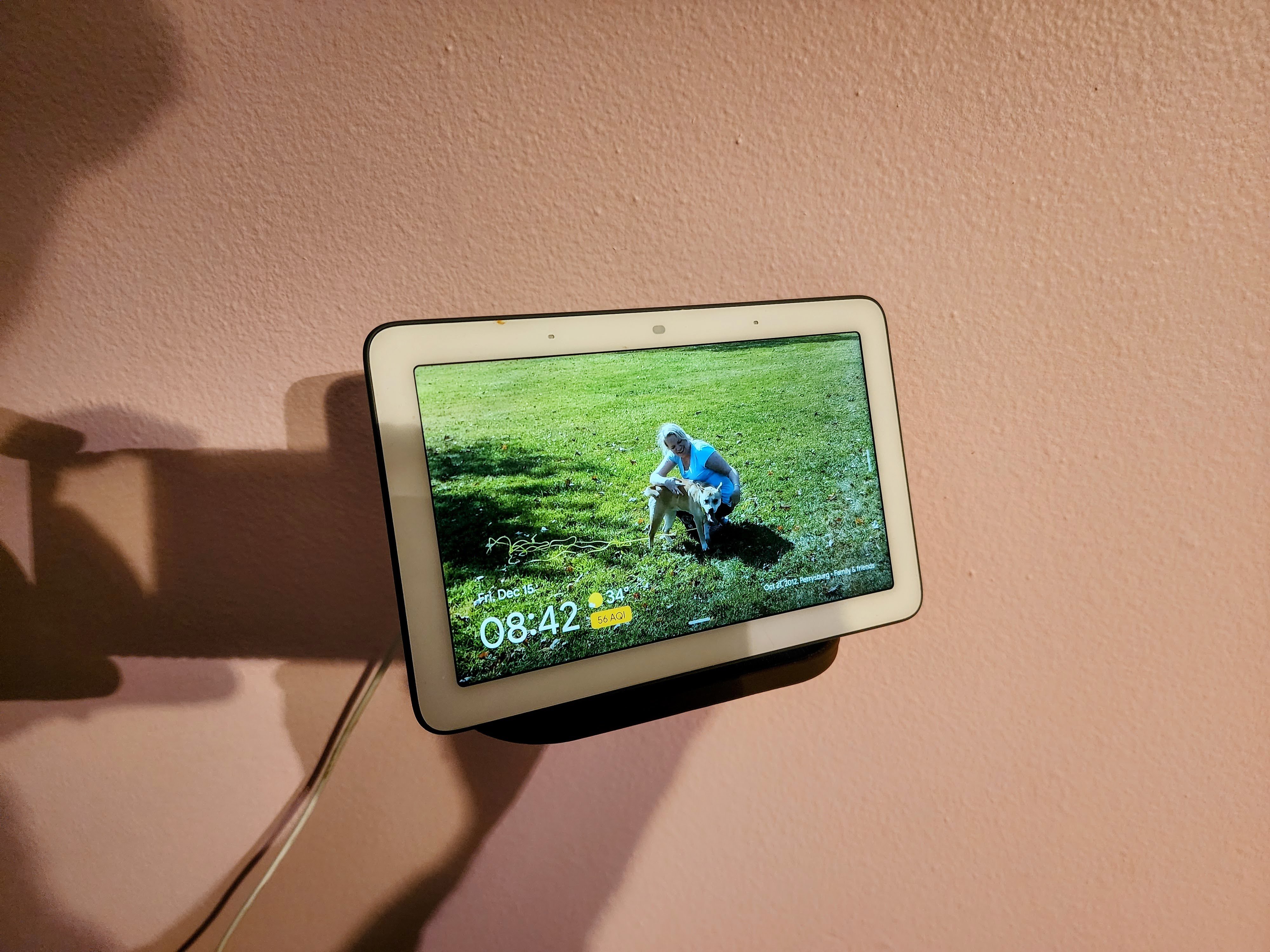 Wall mount best sale google home hub