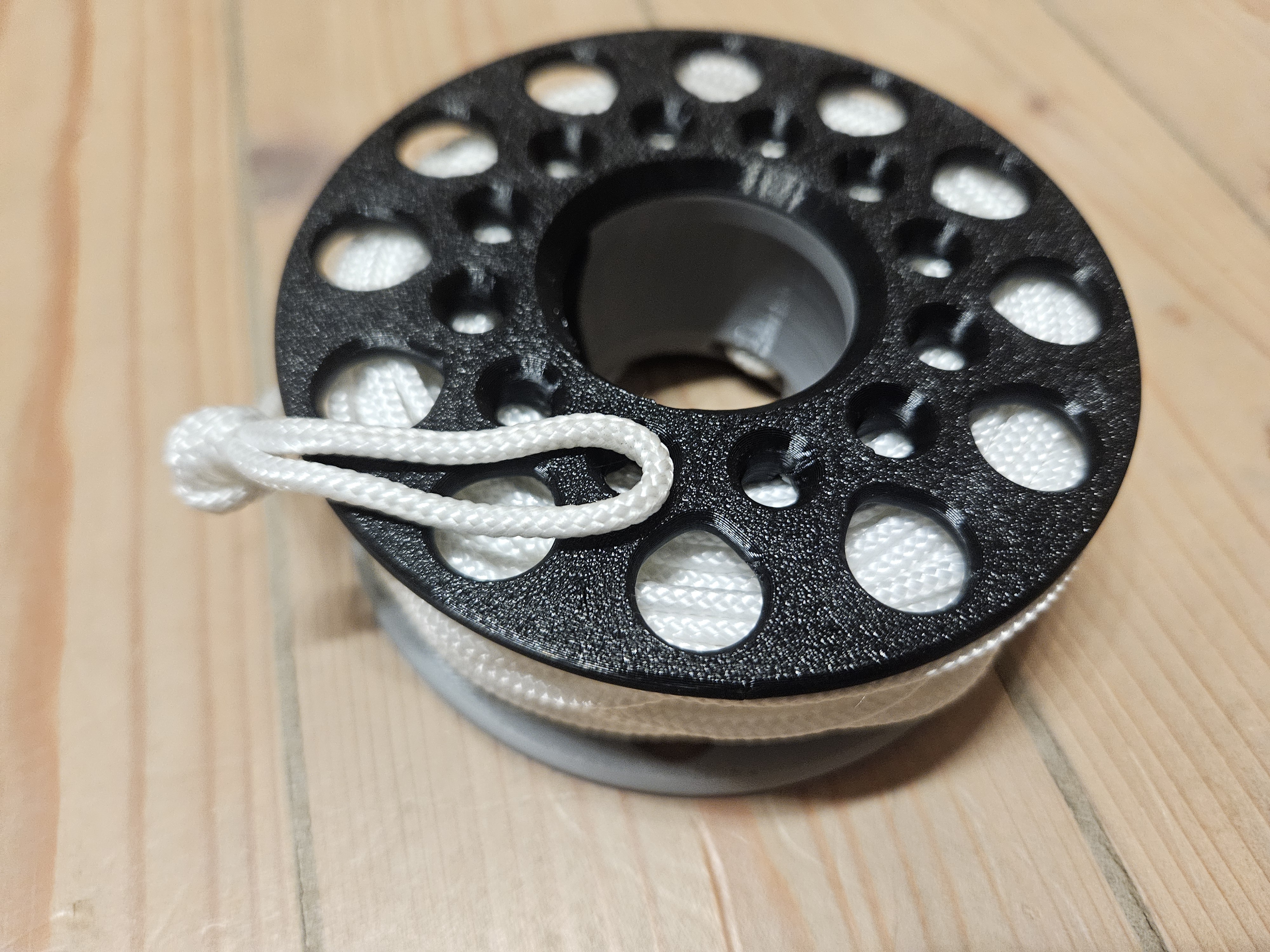 Miniatura 2 do modelo 3D dive spool reel