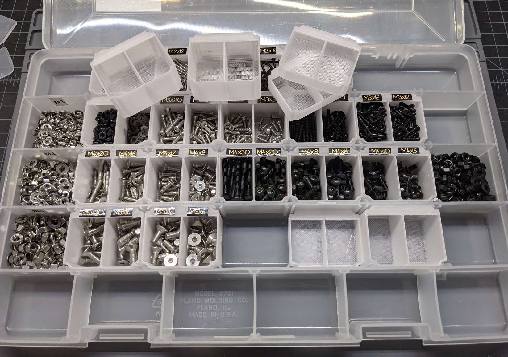 Plano Model 3701 Small Parts Bins