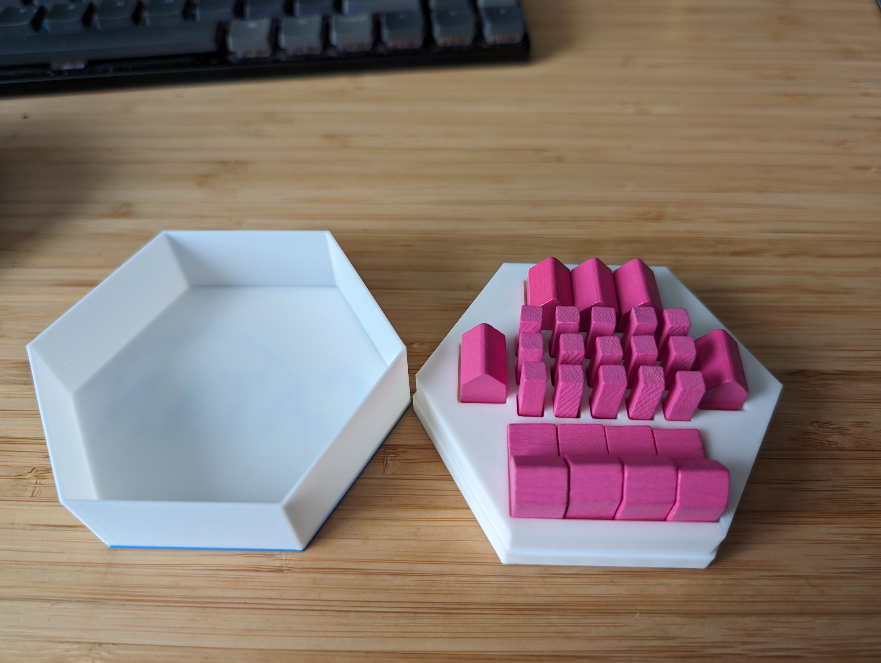 Catan player pieces holder v2