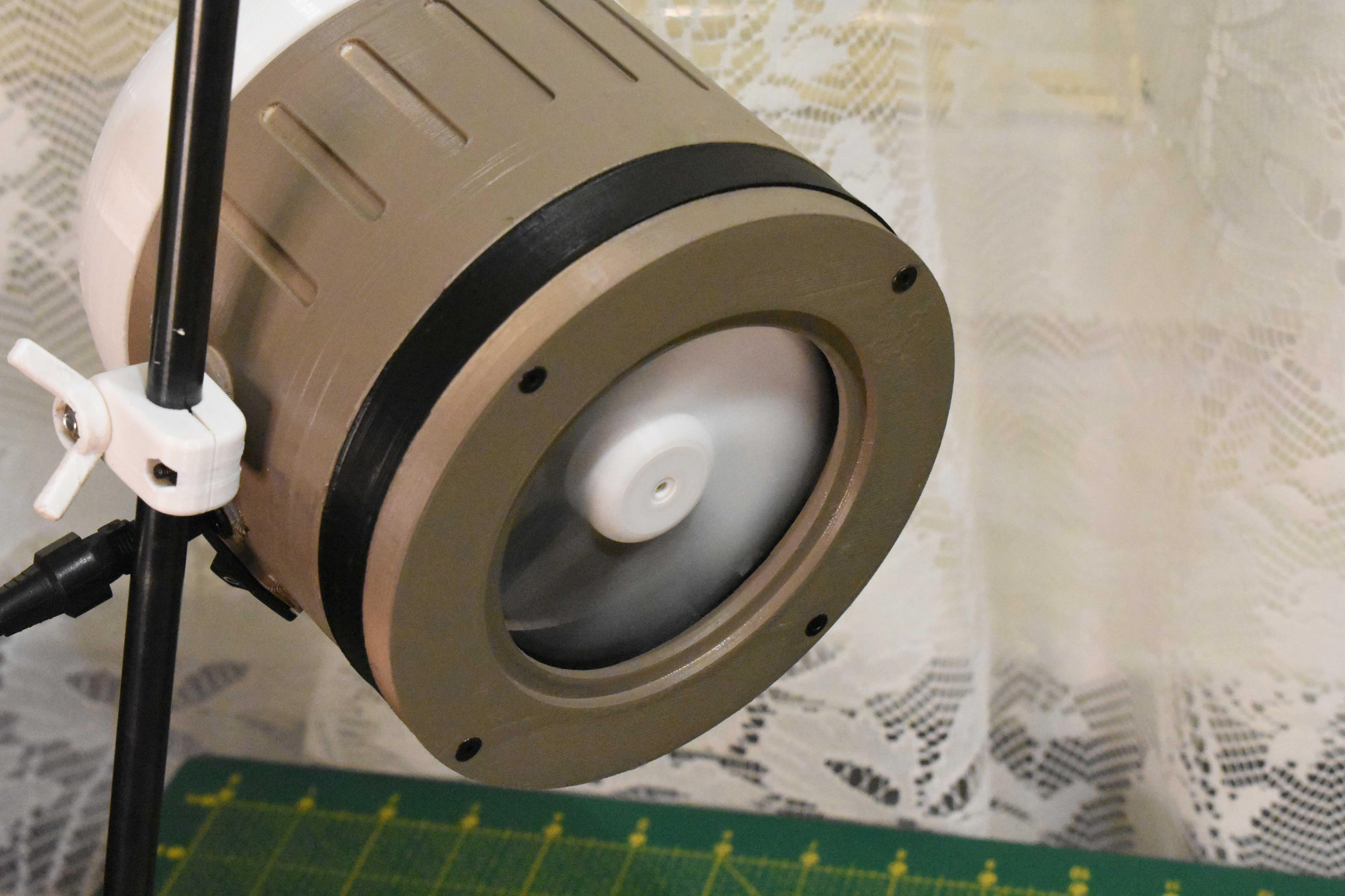 Starfield Desk Fan (motorized, fits on PRUSA MINI+) by Permateum