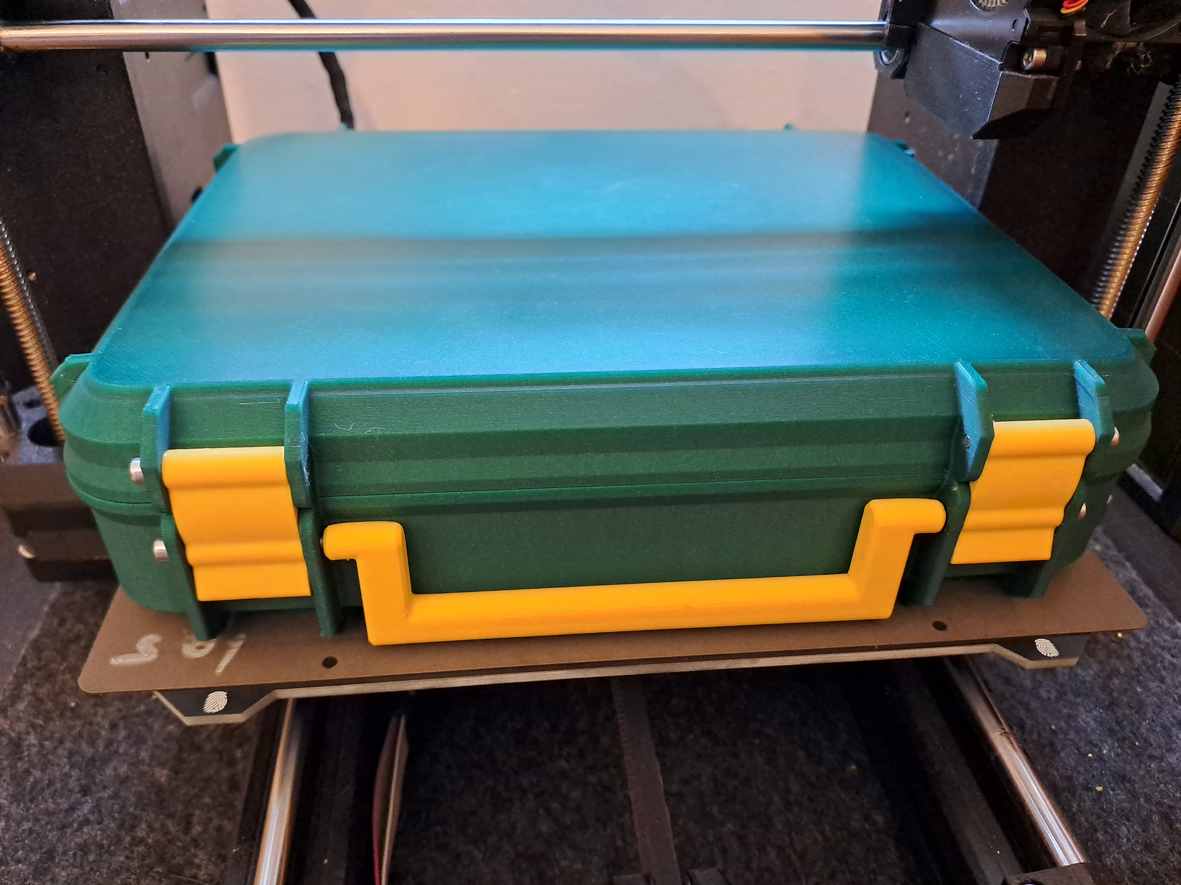 Tool box XXL 3D model thumbnail