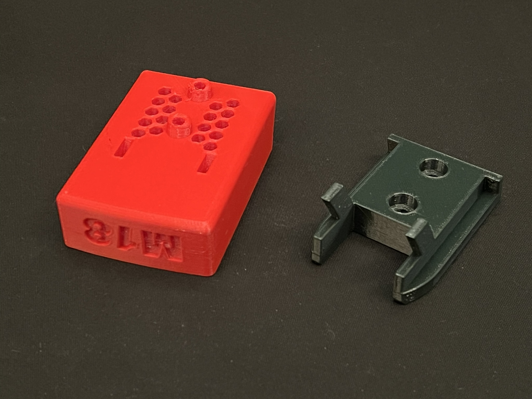 Milwaukee M18 tool mounts for by aeberbach Download free STL