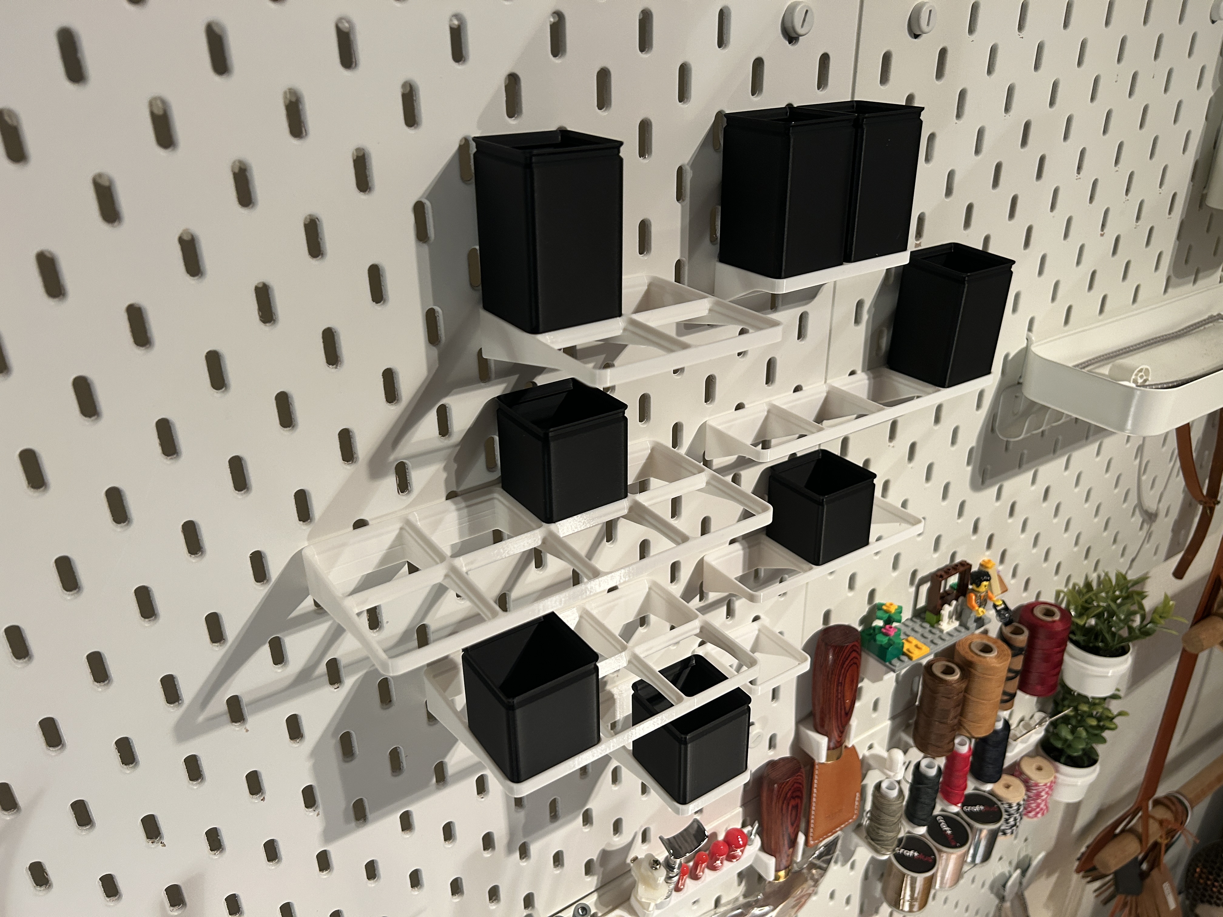 Gridfinity baseplate frames for IKEA Skadis (SUMS) - from 1x1 to 2x4 & shelves