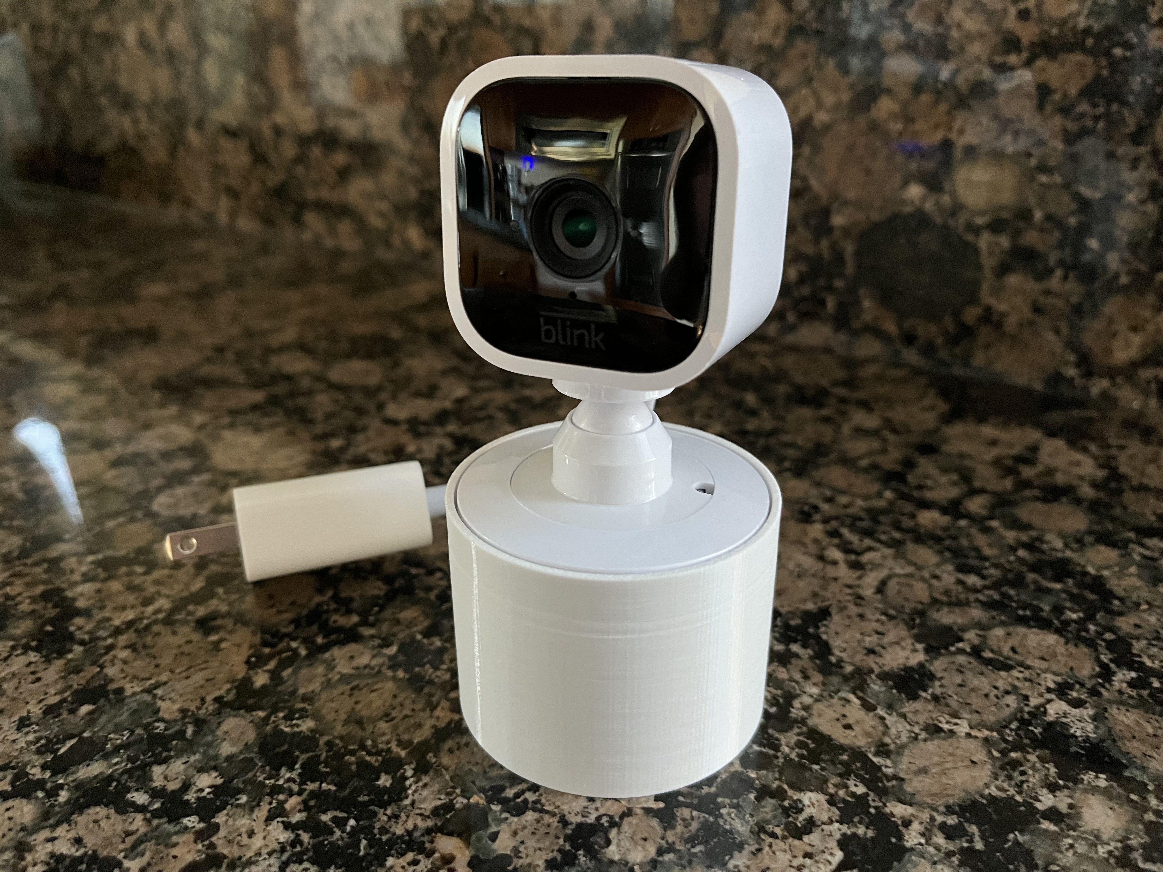 Simple Blink Camera Stand and Wire Organizer