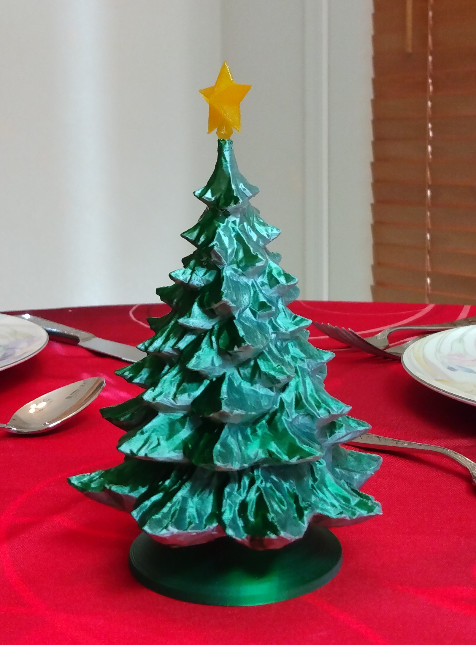 Ceramic Christmas Tree Accent Light