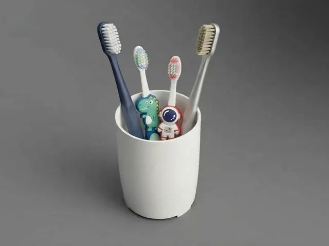 Toothbrush Holder (Zero pooling inside)