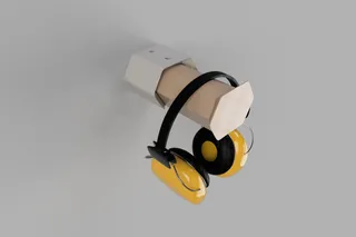 Extendable headphone holder