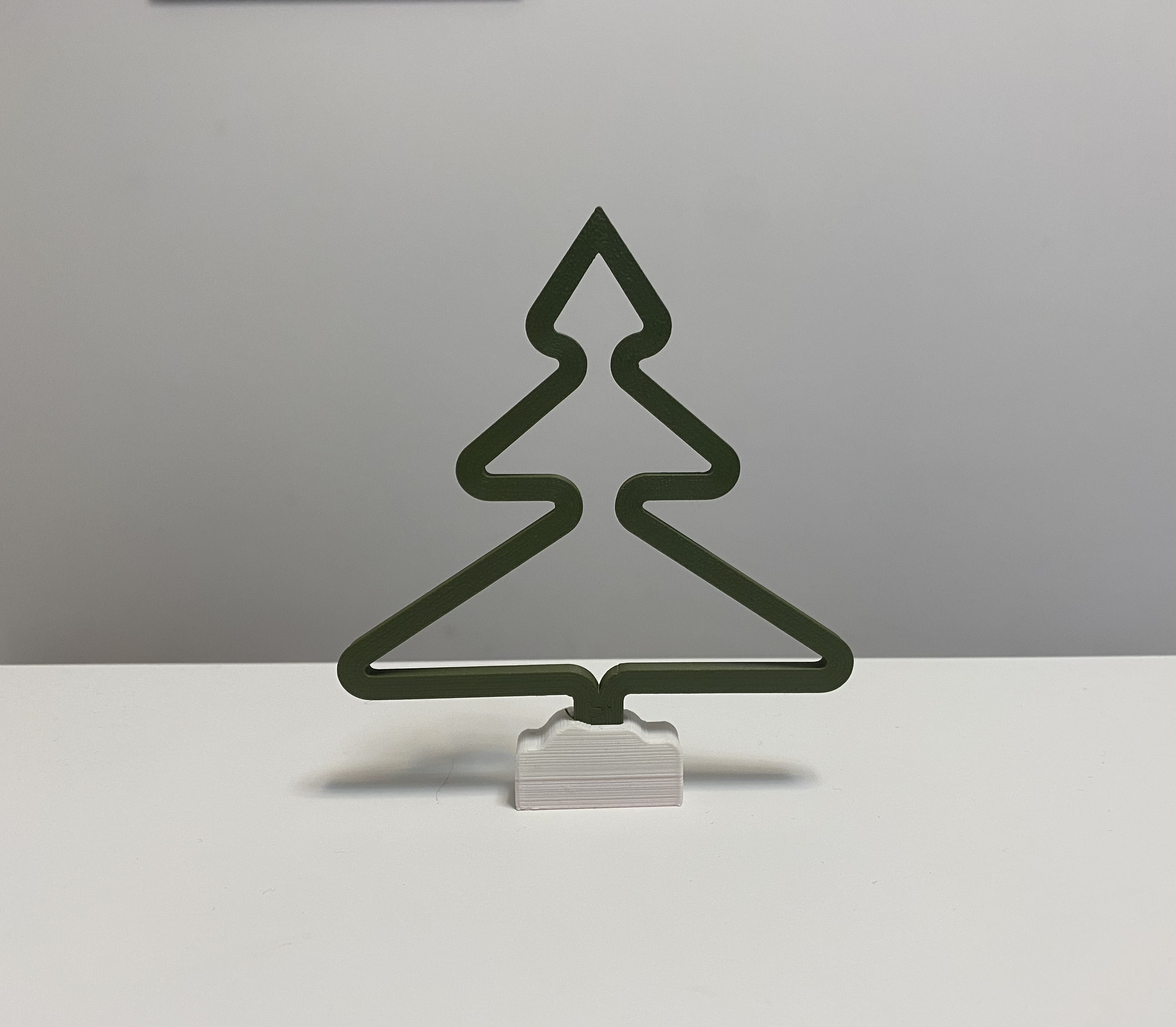 Simplistic Pine/Christmas Tree