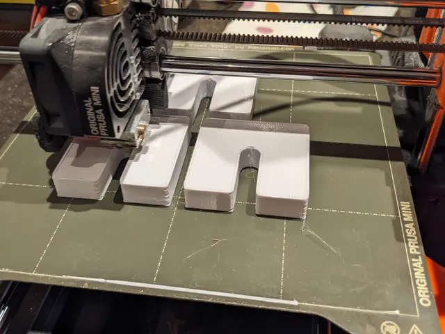 Lack spacer