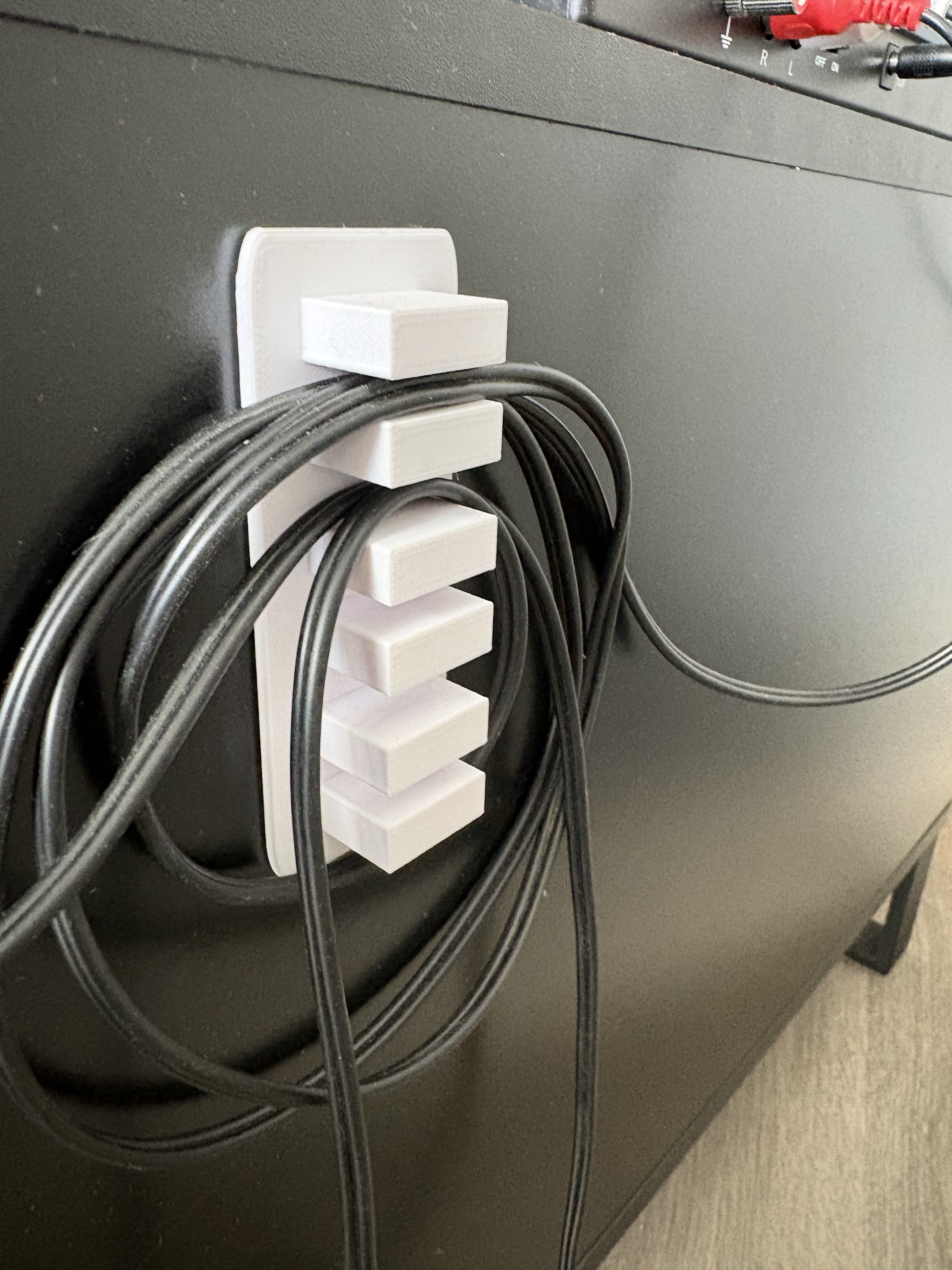 Cableholder
