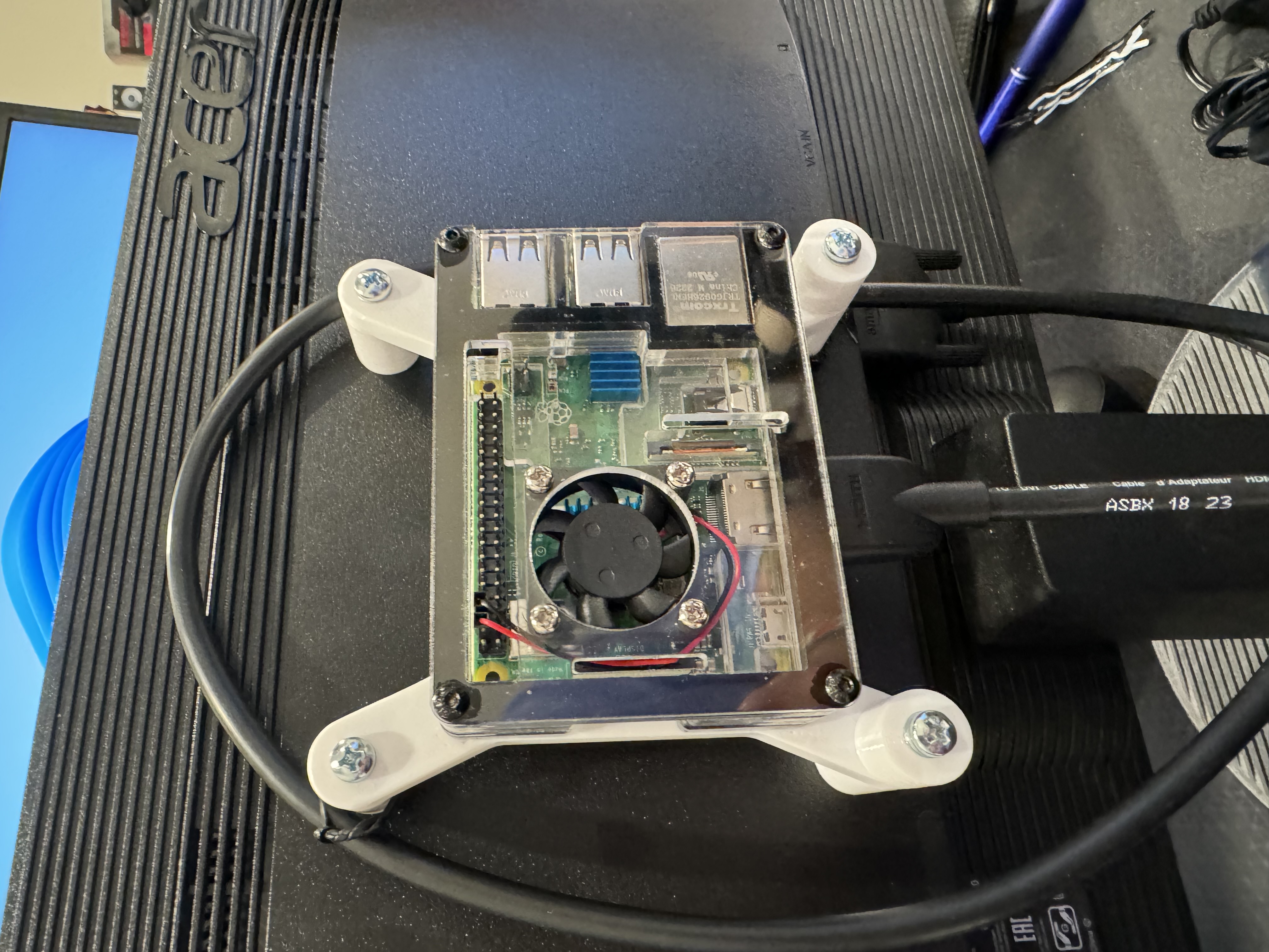 Raspberry Pi 100 x 100 VESA Mount