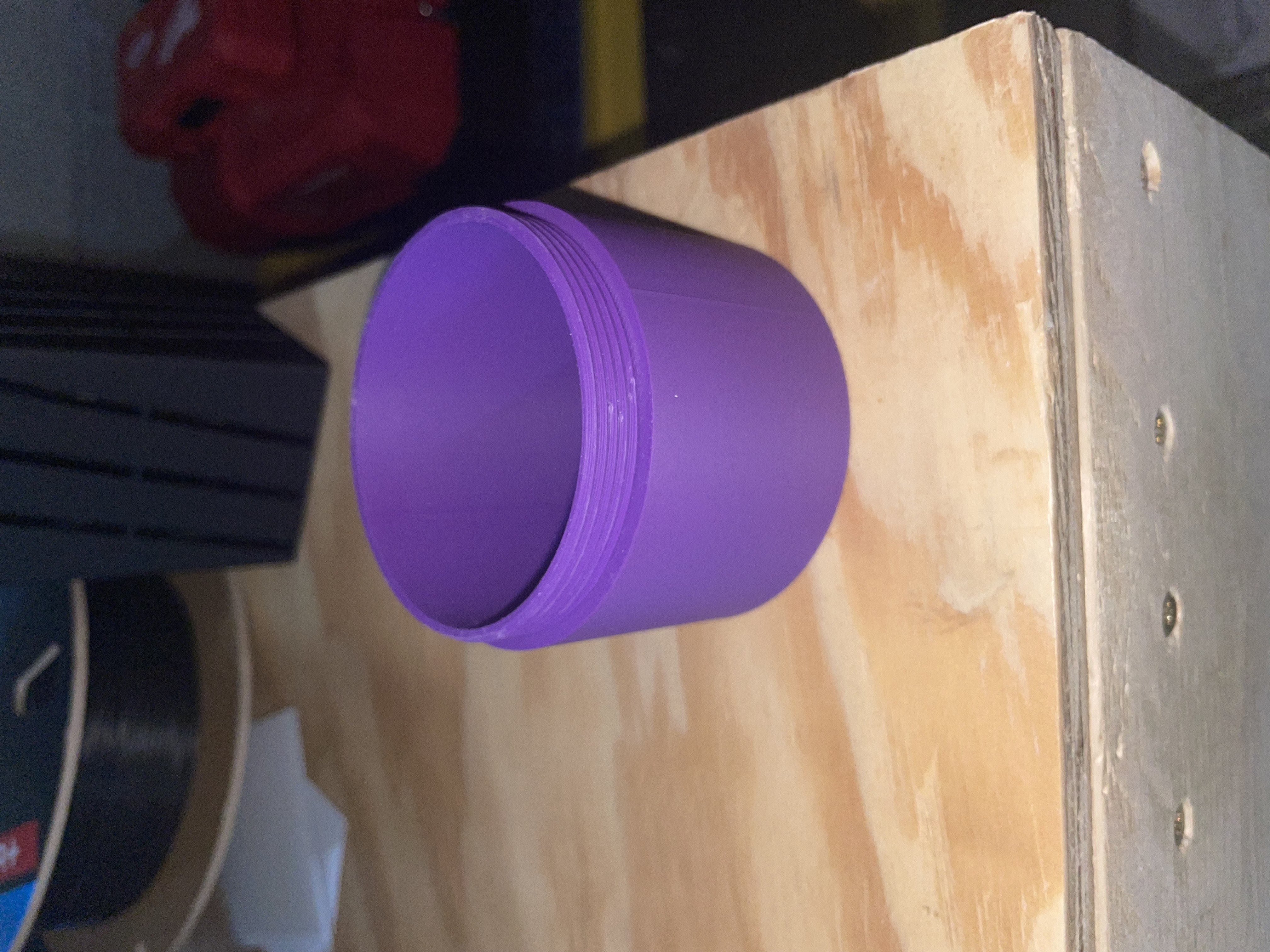 Container with Knurled Lid