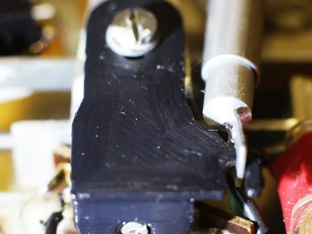 Shortened spring mount for the Tefifon