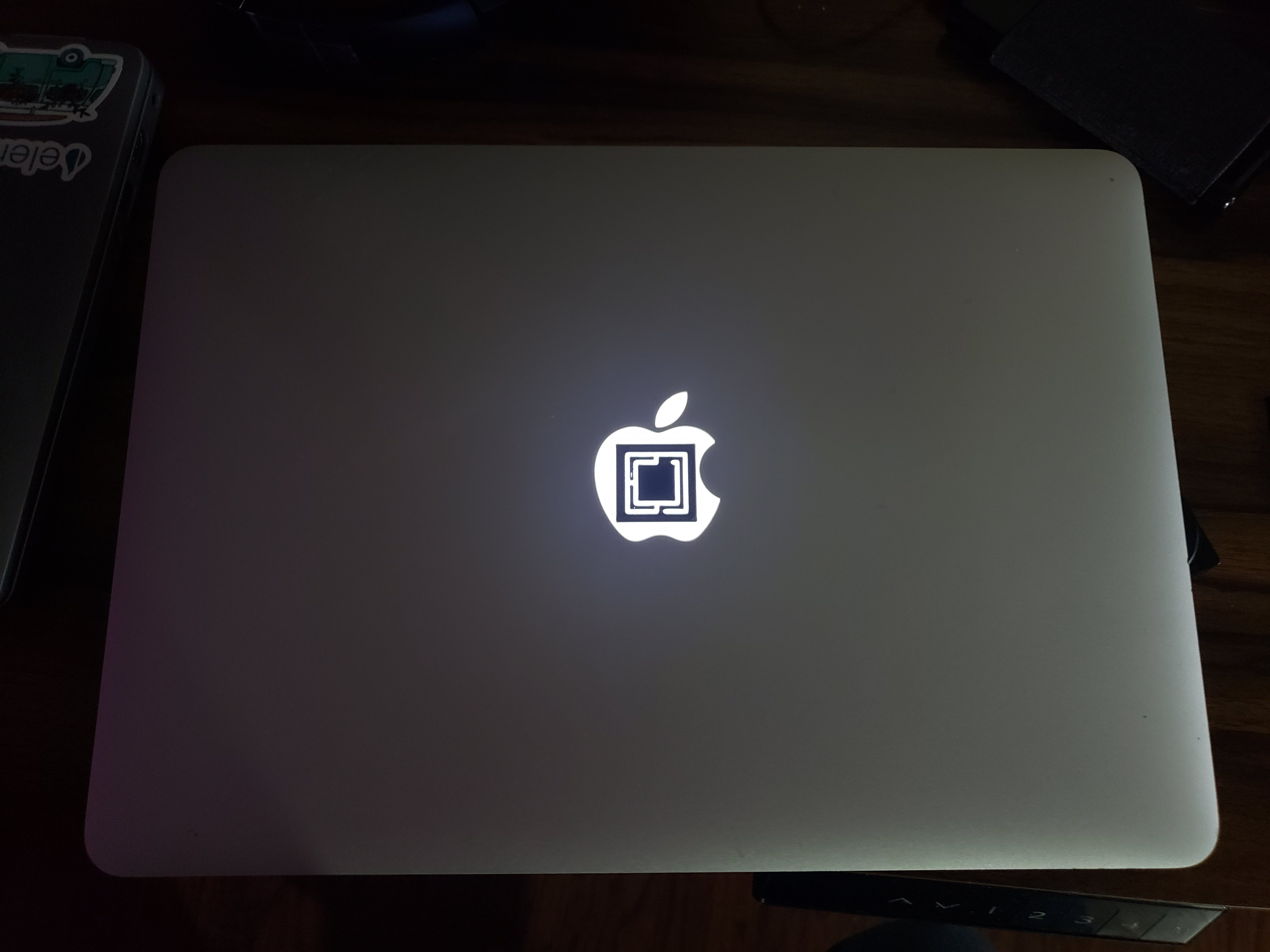 Omarchy Logo - Inlaid