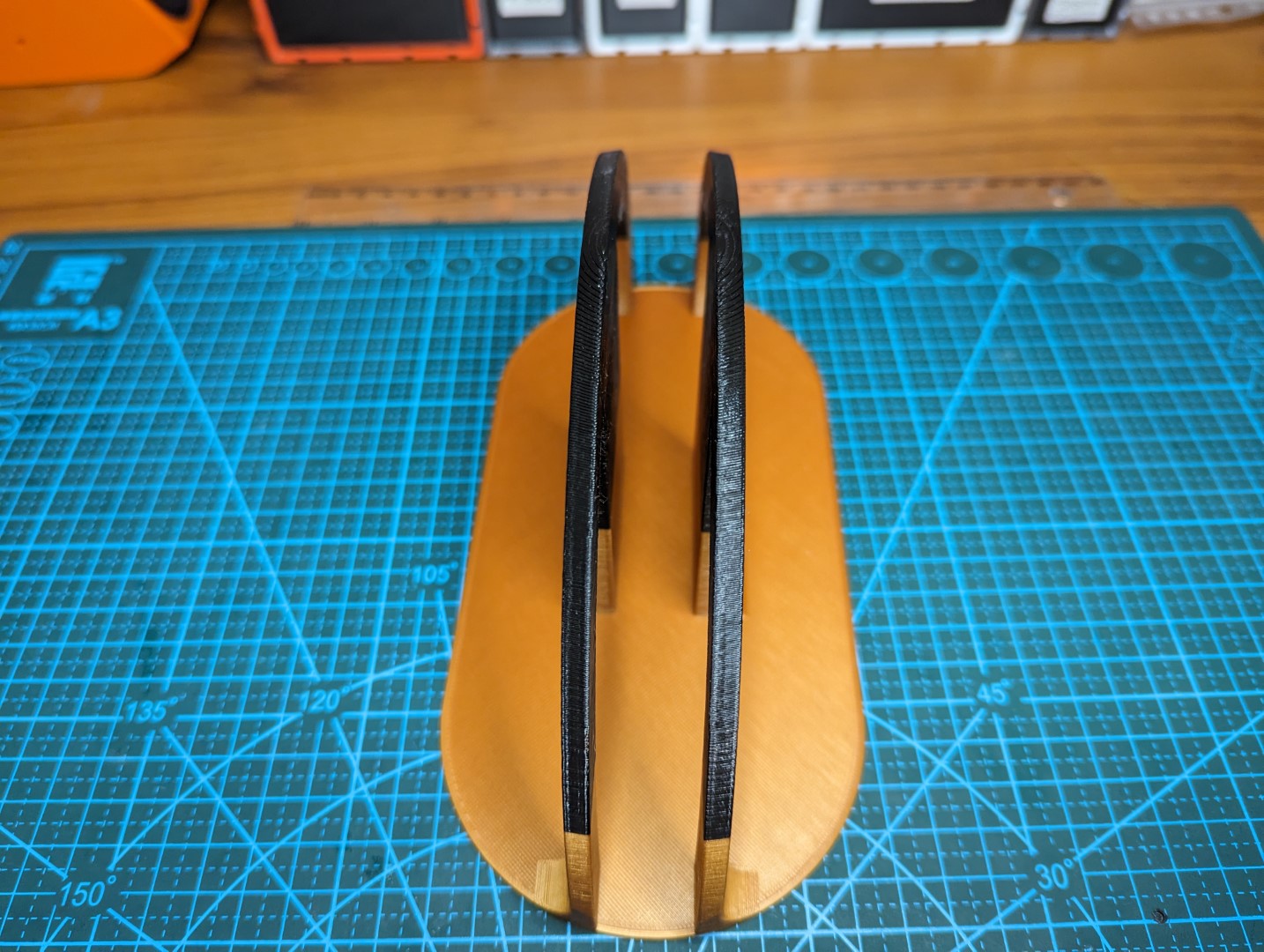 Miniatura 2 do modelo 3D Parametric Vertical Laptop Stand