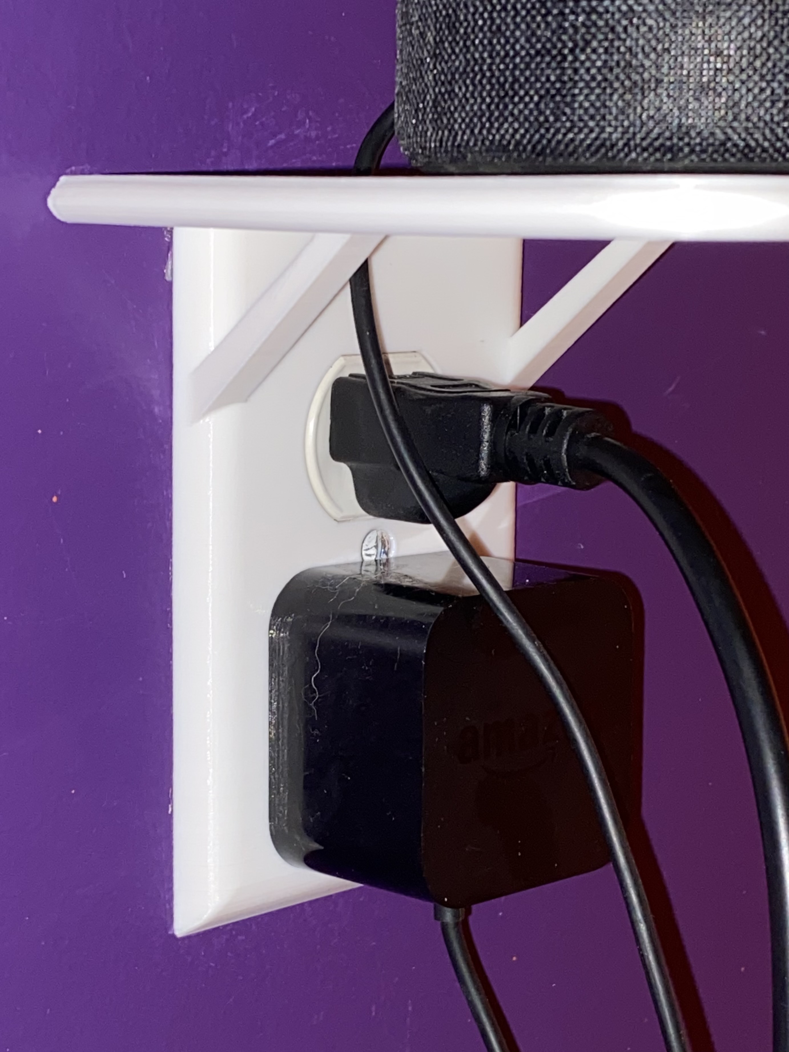 Outlet cover shelf by Wyatt Wehrle Download free STL model