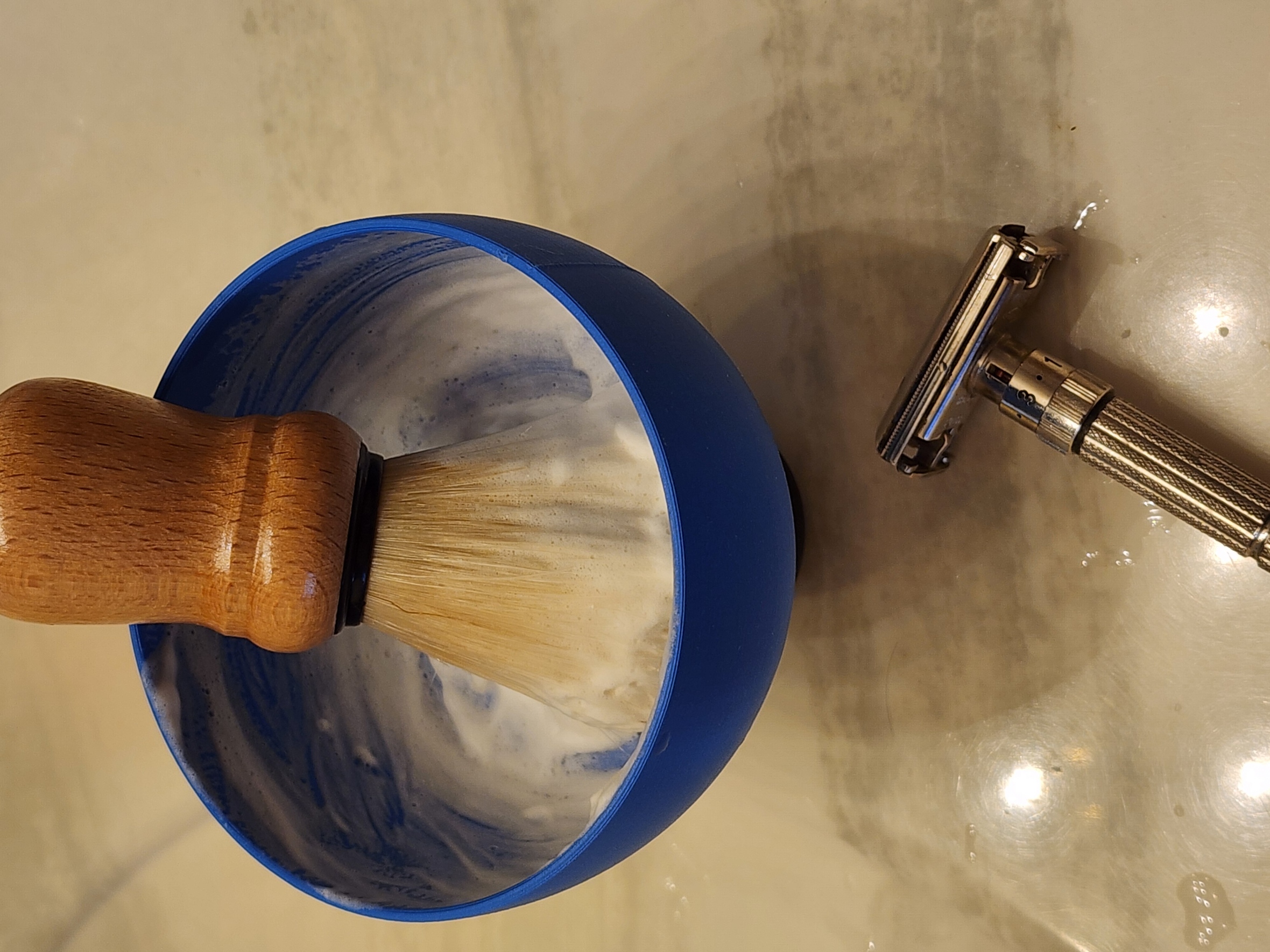 Shaving/Lathering Bowl with handle & stand by Joe Download free STL