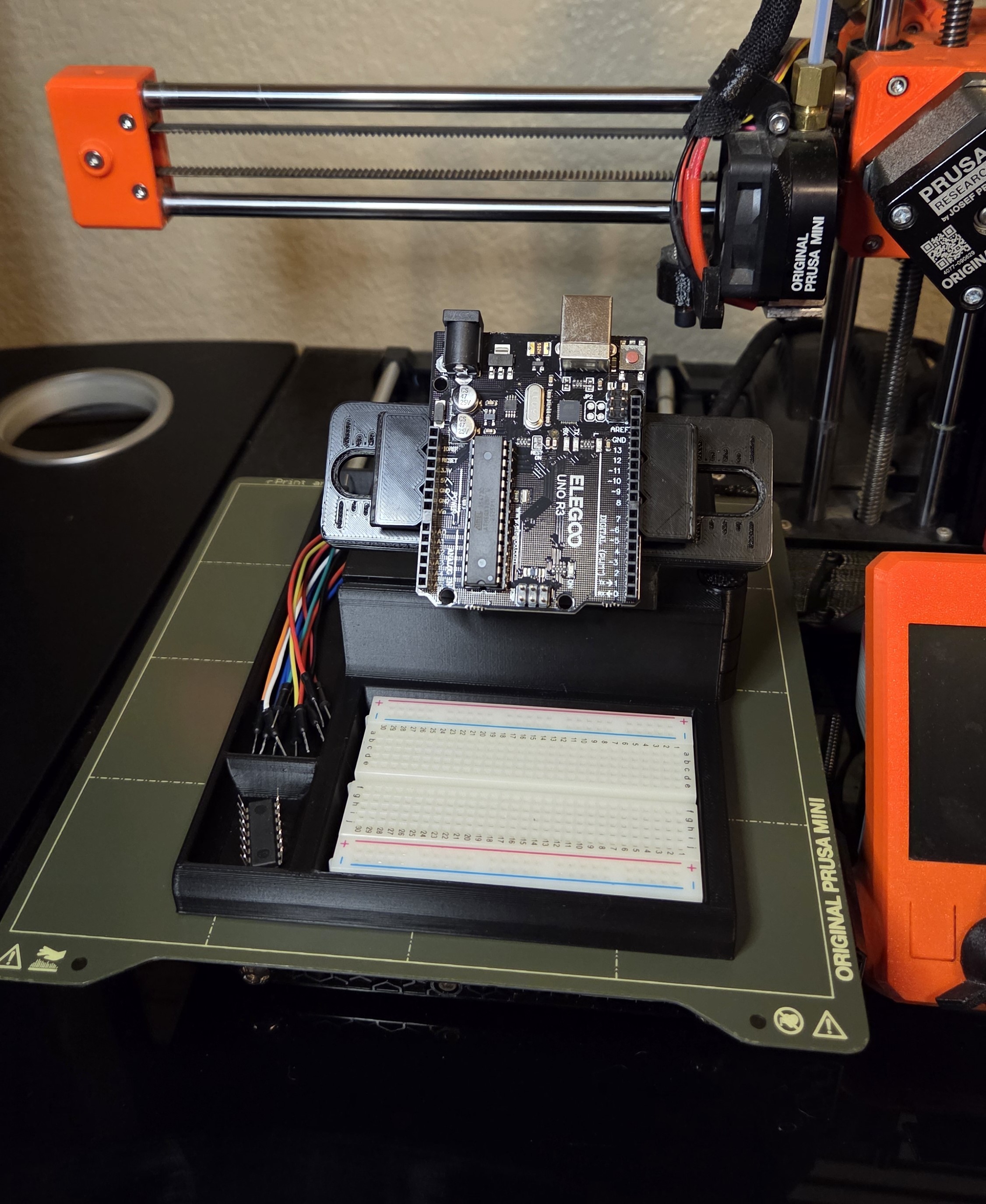 Prototype Station : Development / Microcontroller adjustable holder and storage — thumbnail 8