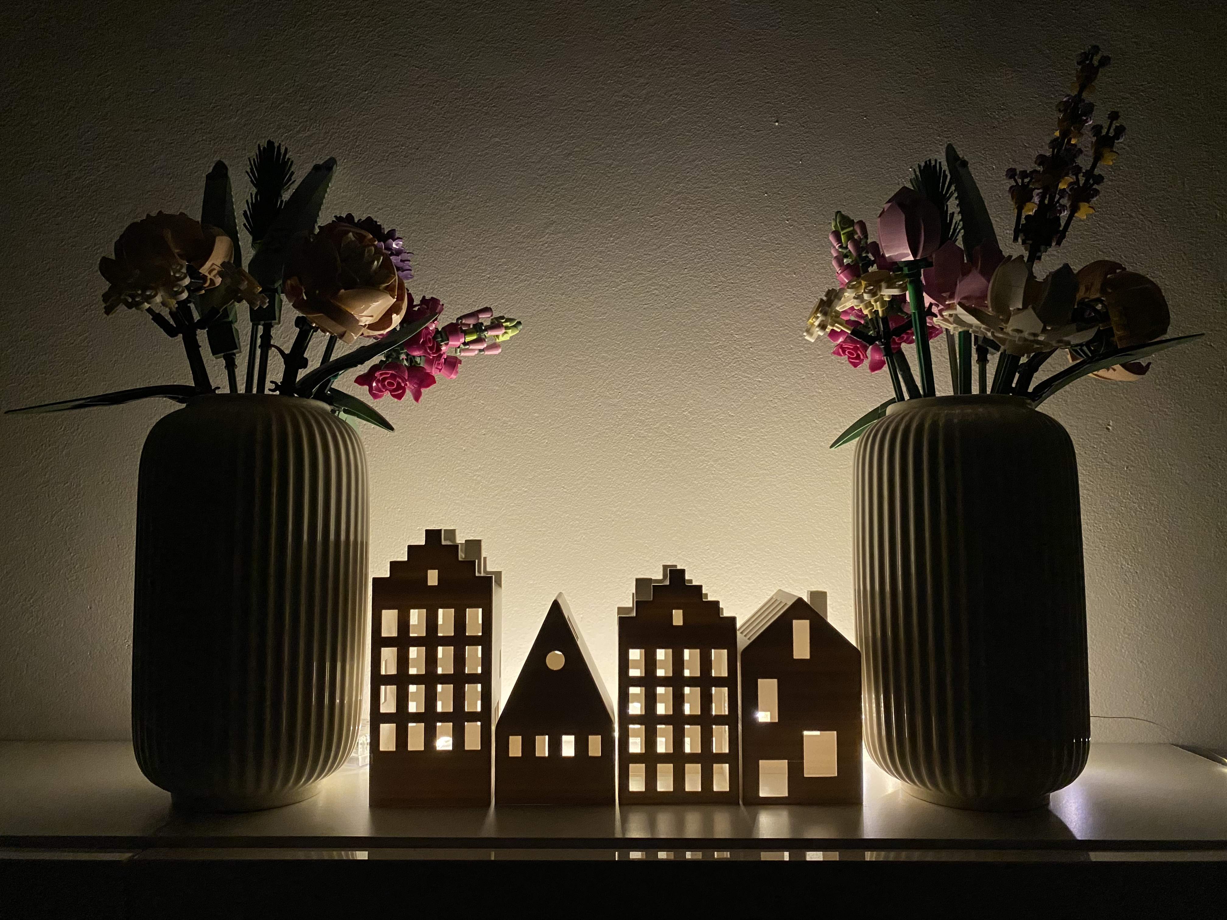 Minimalistic Christmas Tea Village