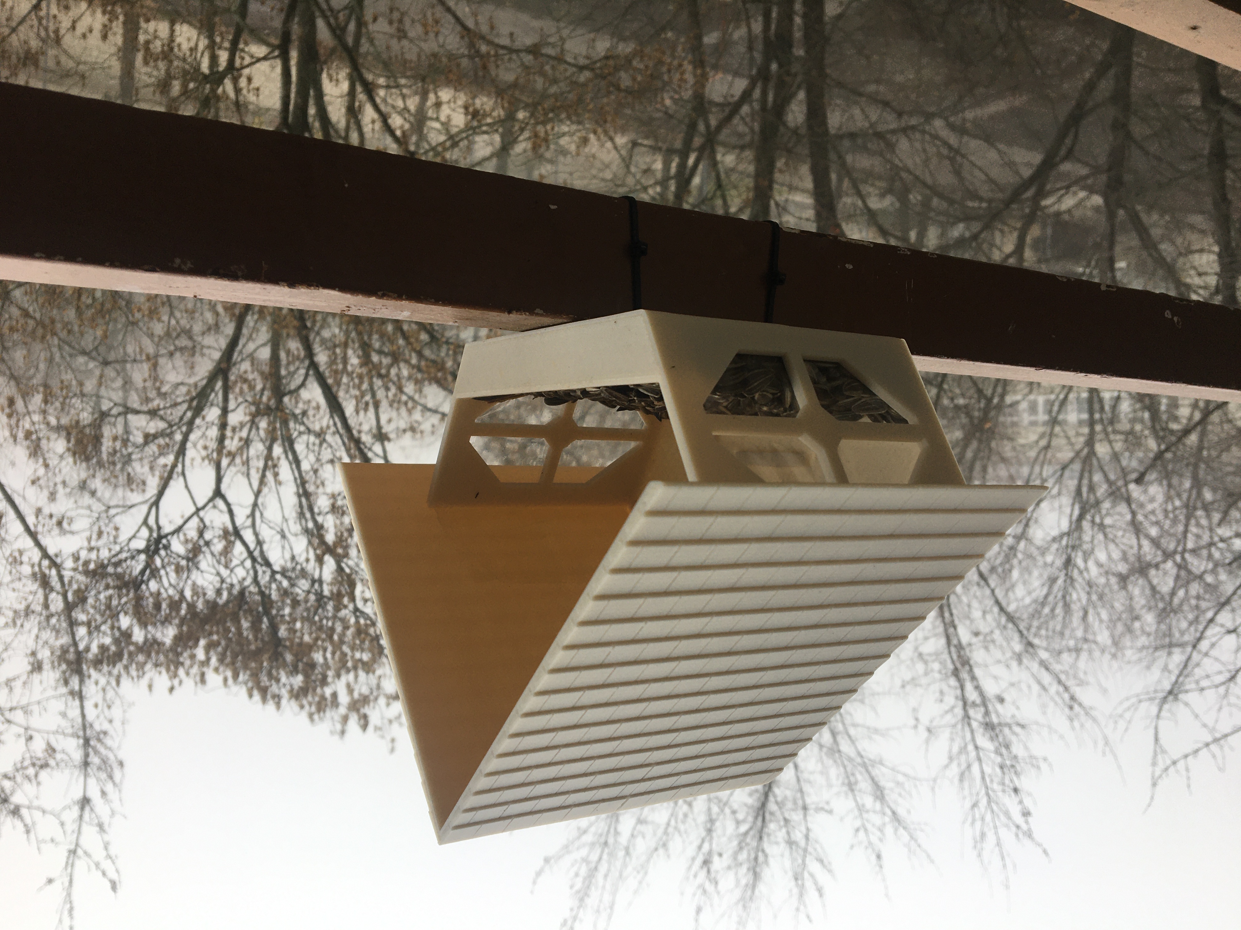 Cozy looking bird feeder