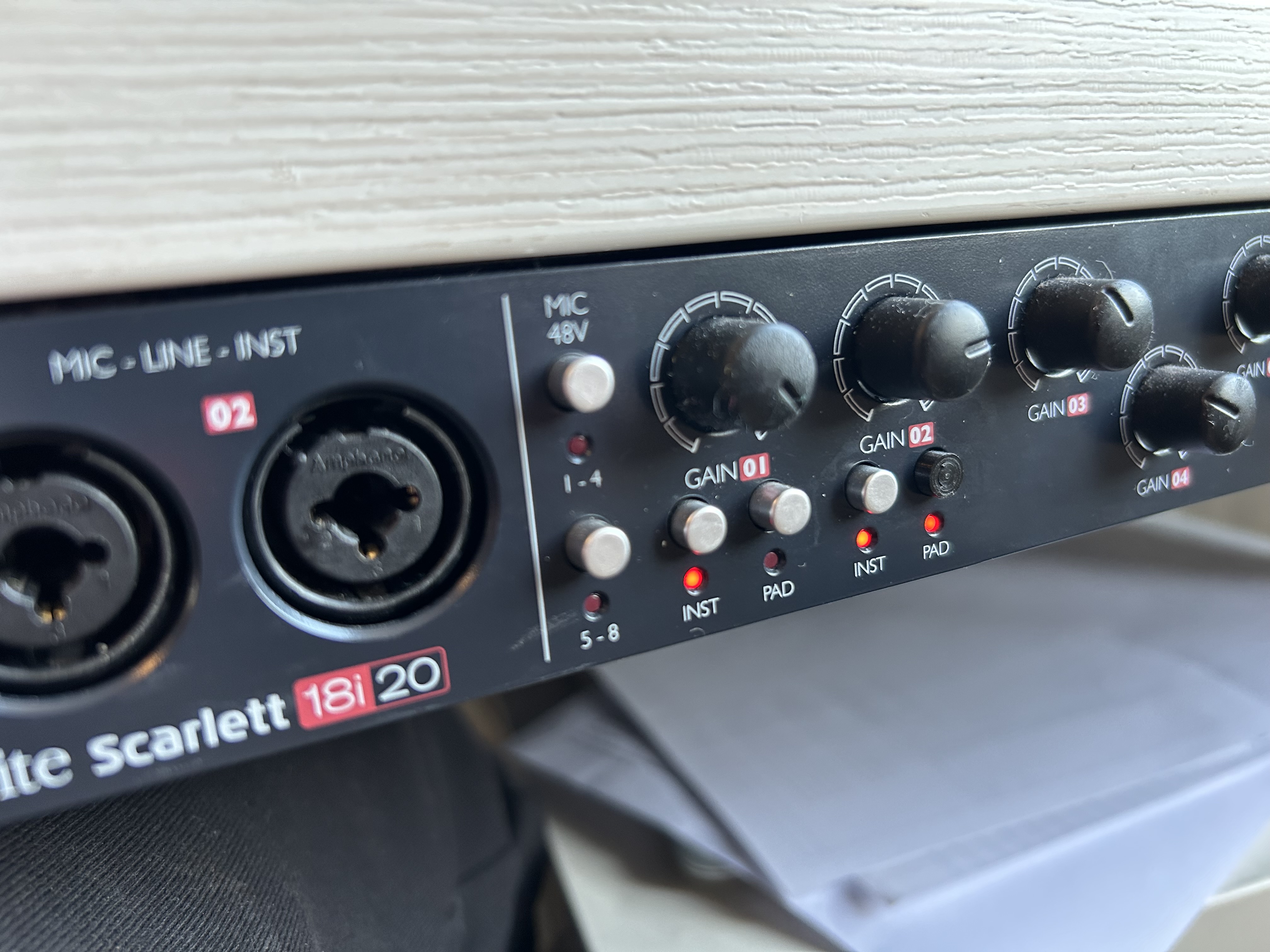 Focusrite Scarlett 18i20 MKI push button