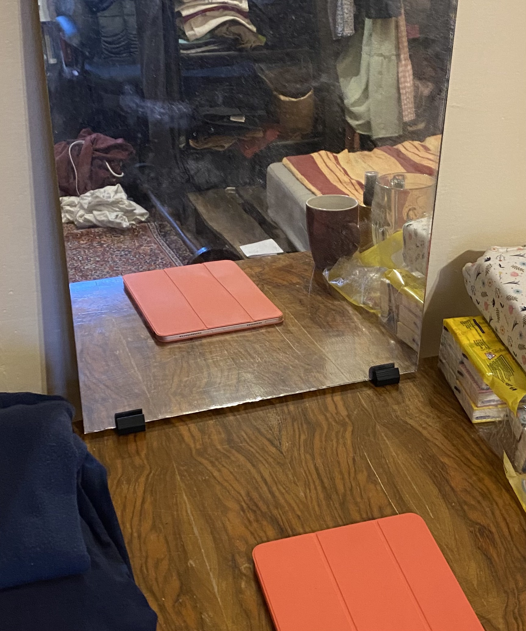 Desk Mirror Holder