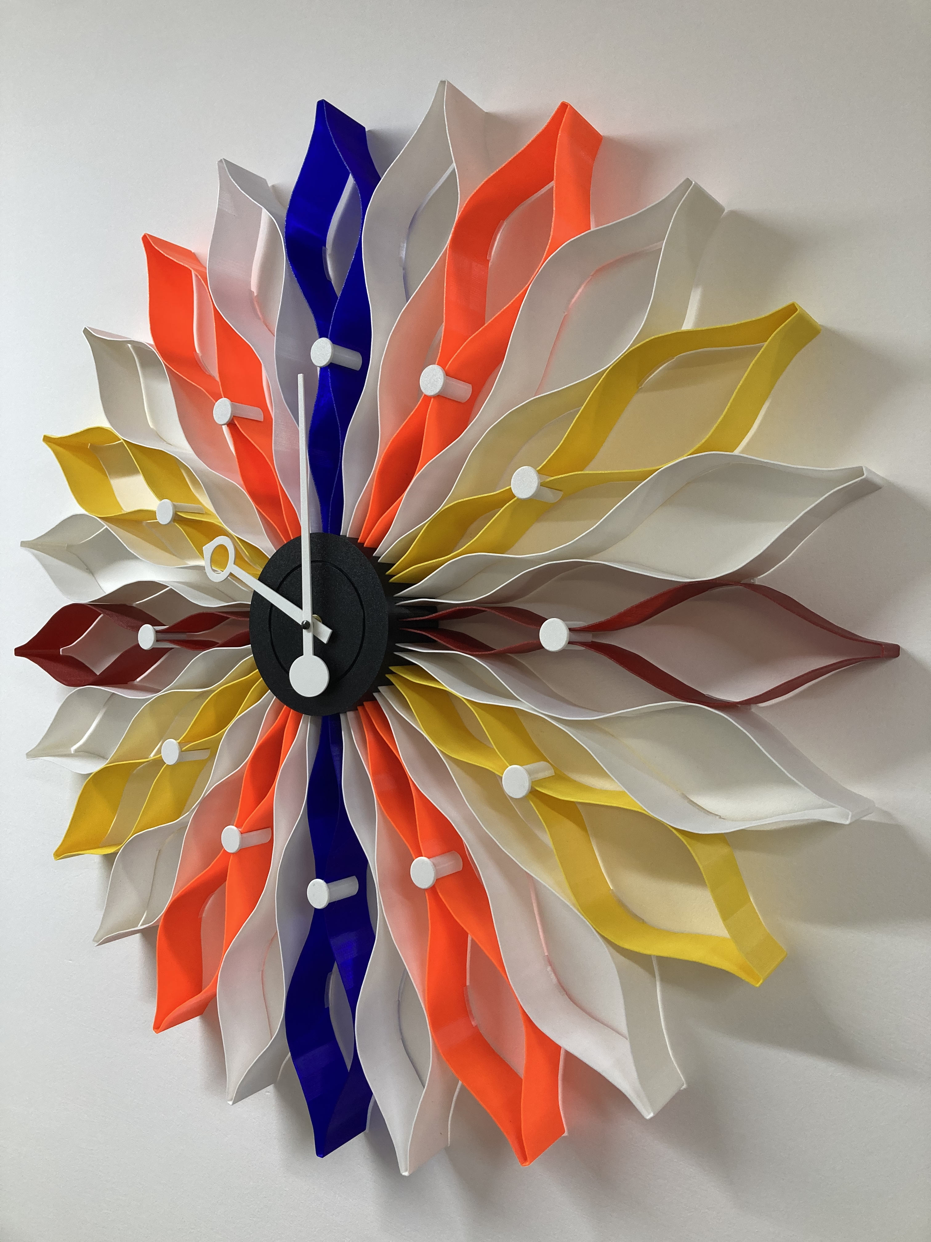 Miniatura 2 do modelo 3D Sunflower Clock