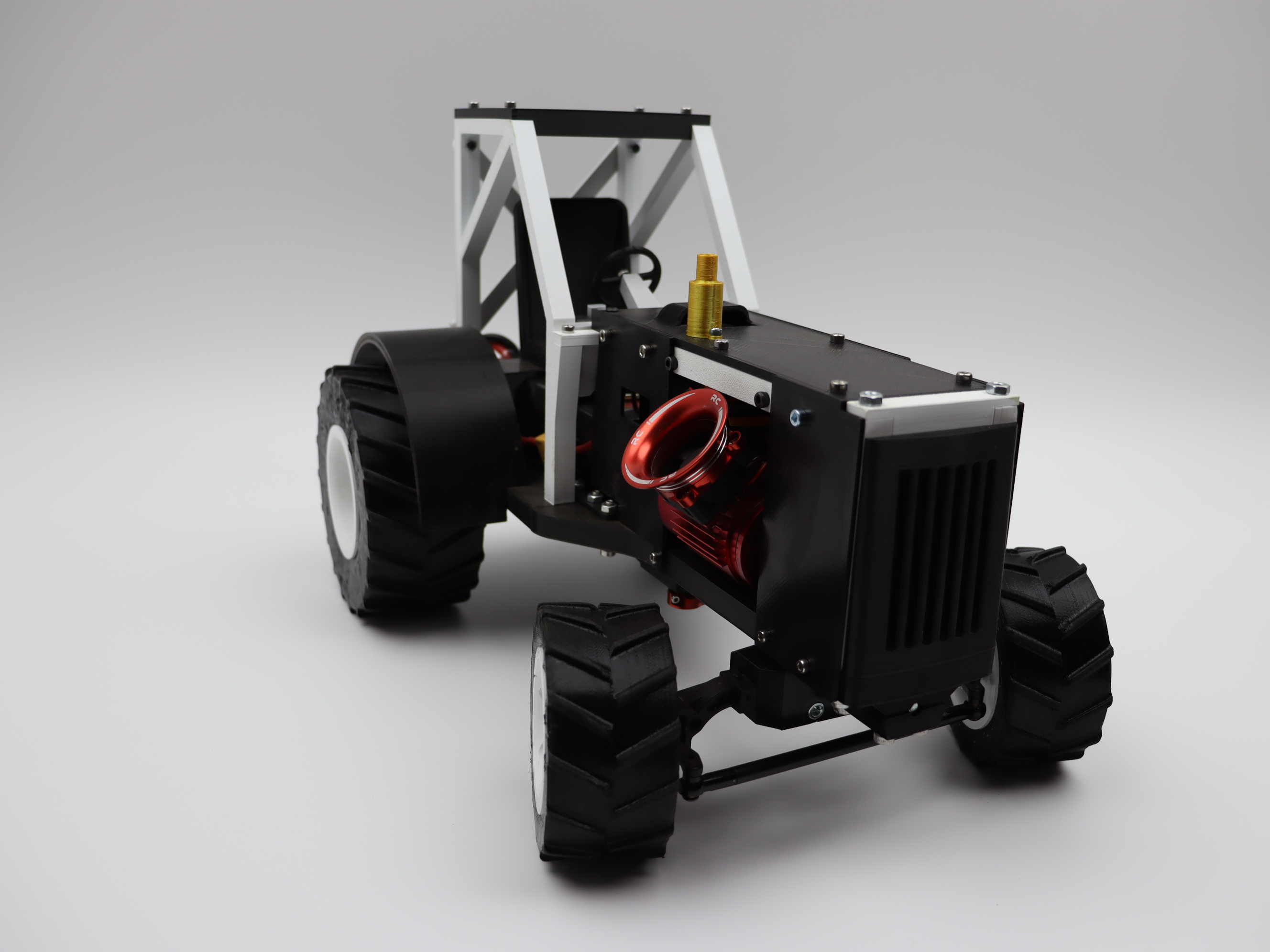 Rc best sale tractor bruder