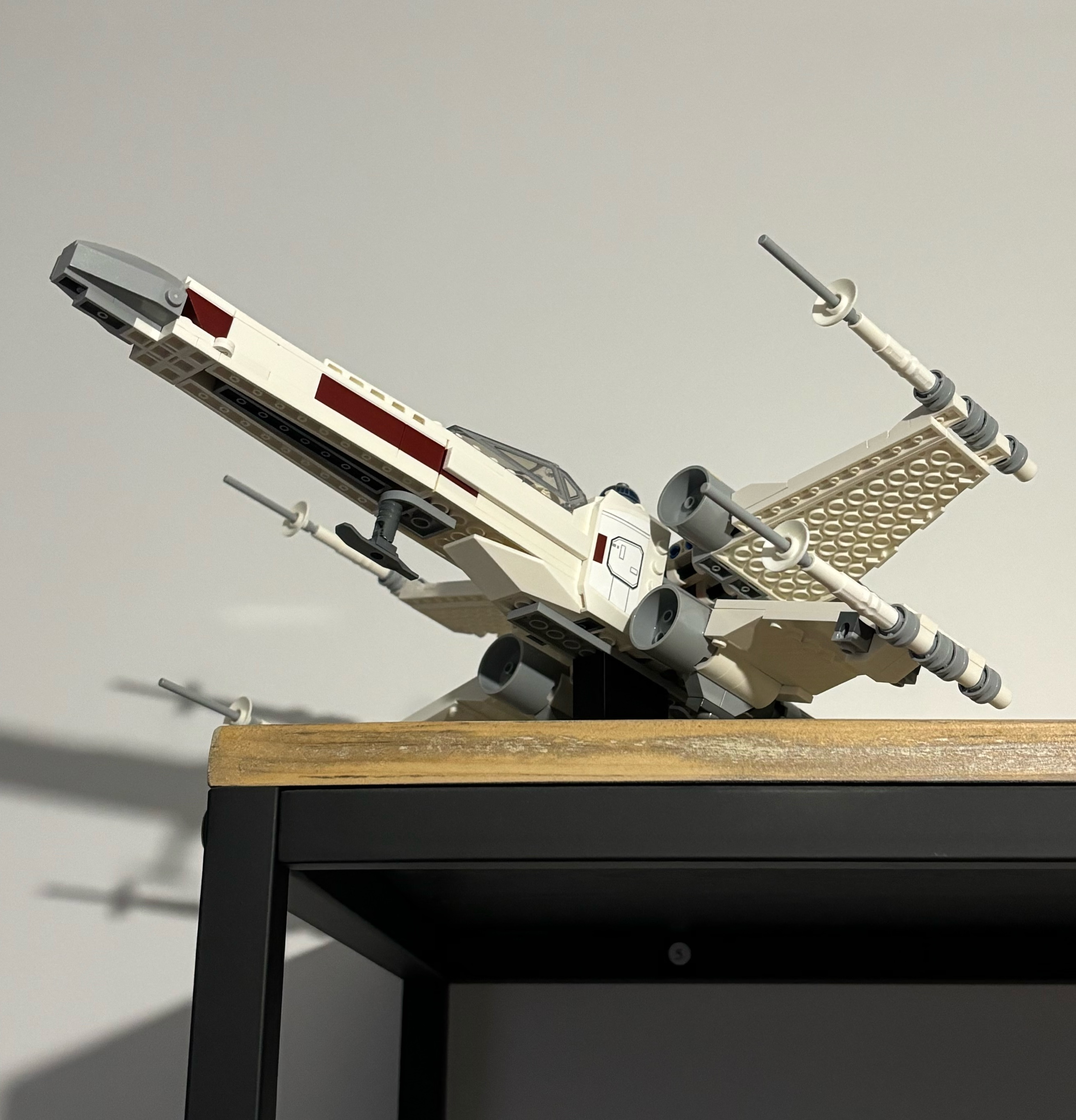Display Stand for LEGO Star Wars X Wing by P1R4M4X | Download free STL ...