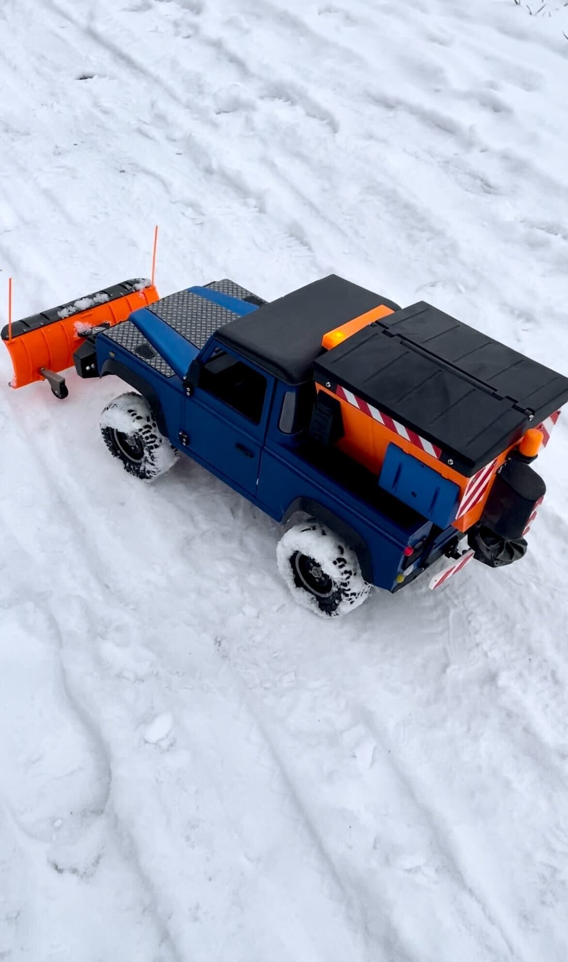 3D printed Salt spreader by Fox Craft Printables Store
