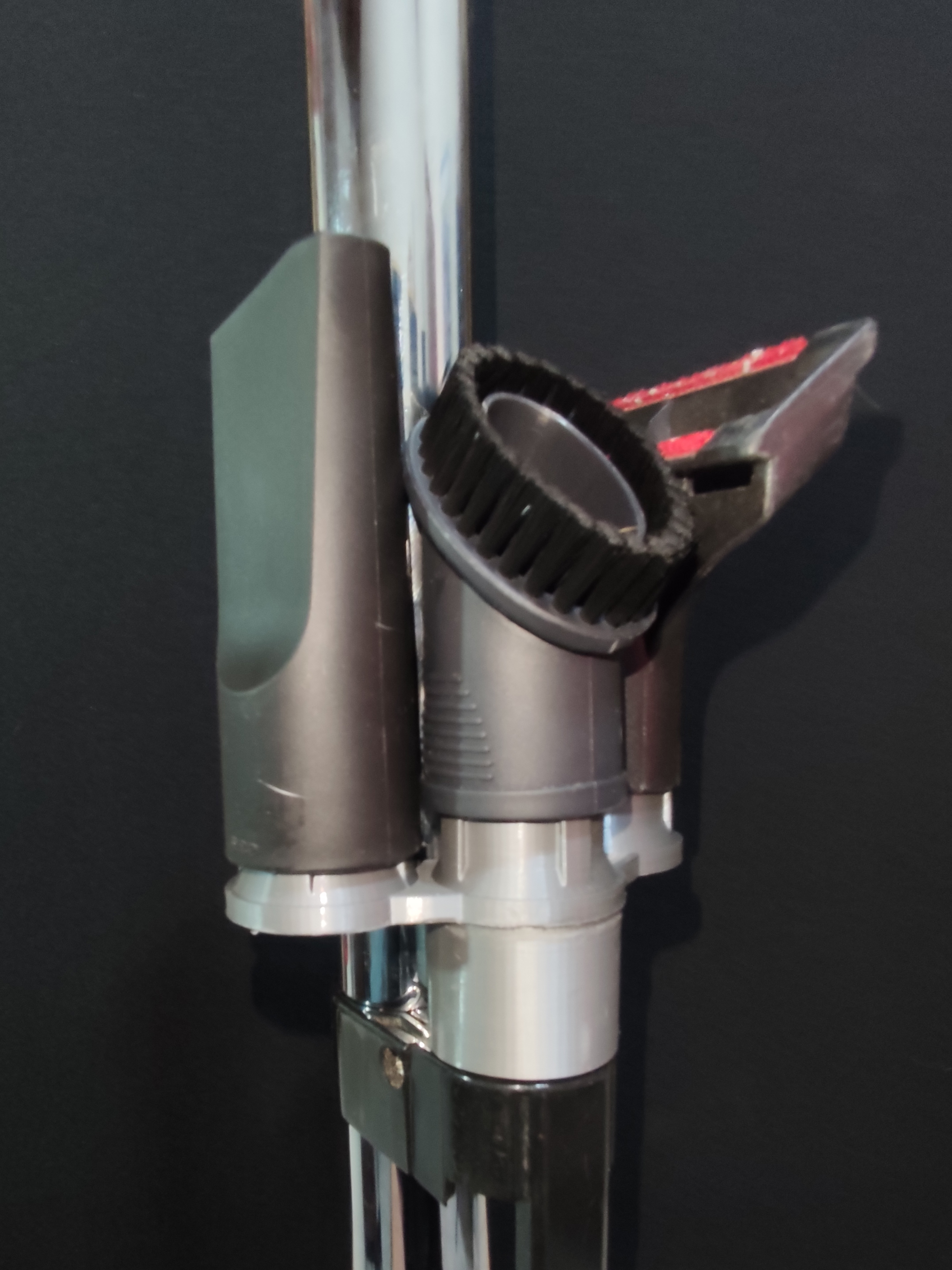 Vacuum cleaner accesories holder (35mm)