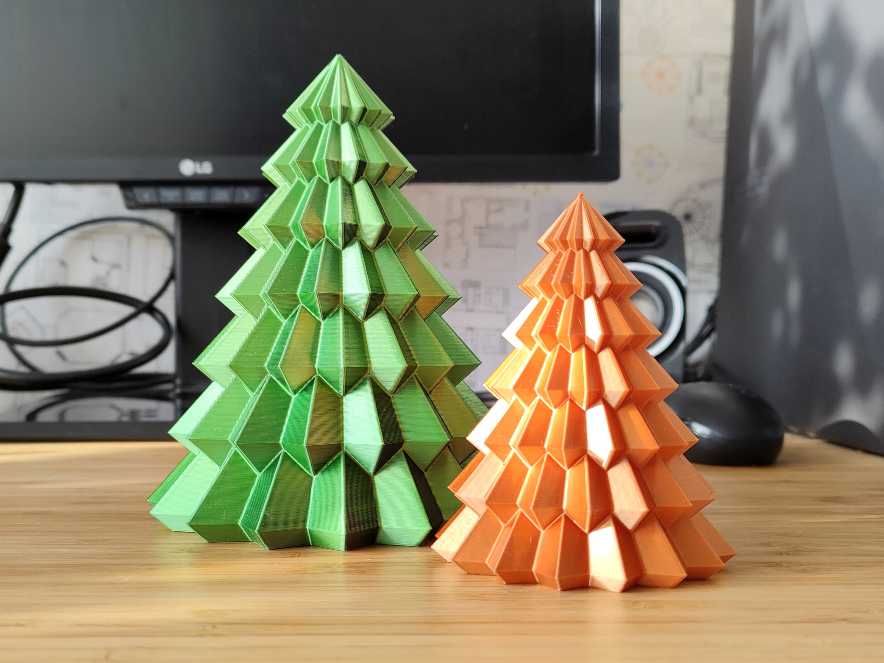 Sassy Christmas Tree - Vase mode - geometrical design