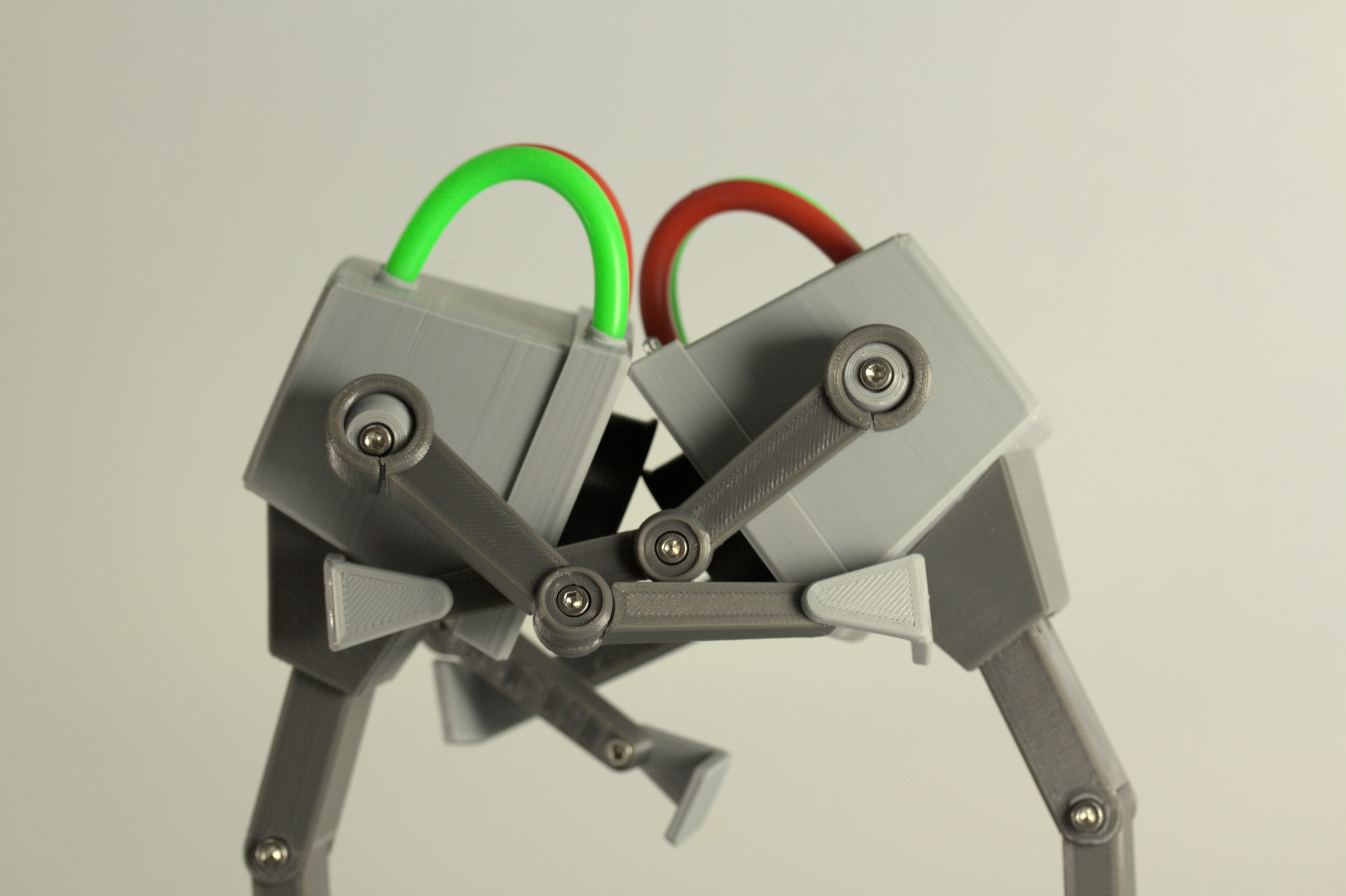Miniatura 13 do modelo 3D "Butterbot/Purposebot" - 3D Printable Posing Toy
