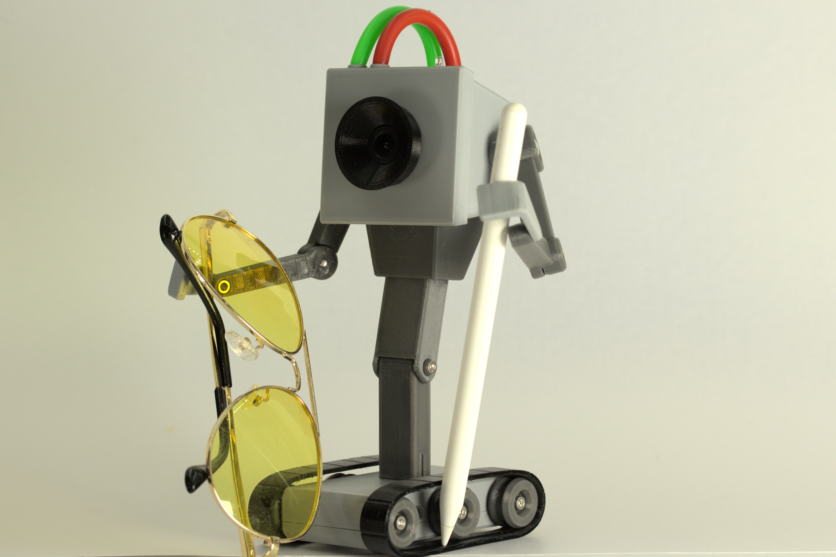 Miniatura 5 do modelo 3D "Butterbot/Purposebot" - 3D Printable Posing Toy