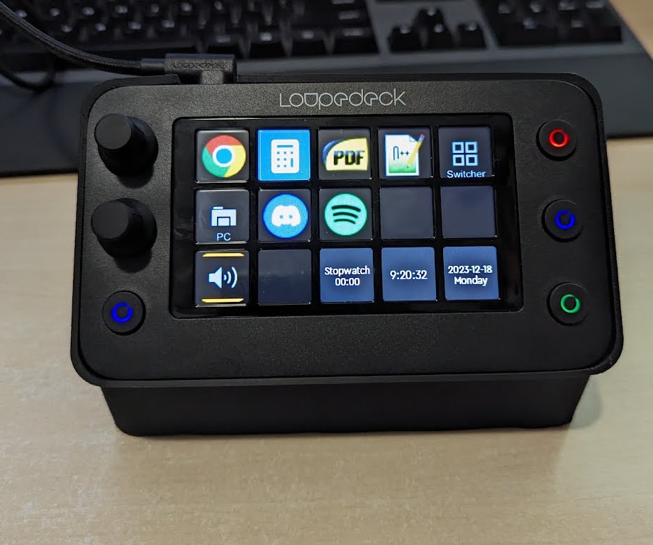 Loupedeck Live S Stand by Ben Zoe Bell | Download free STL model ...