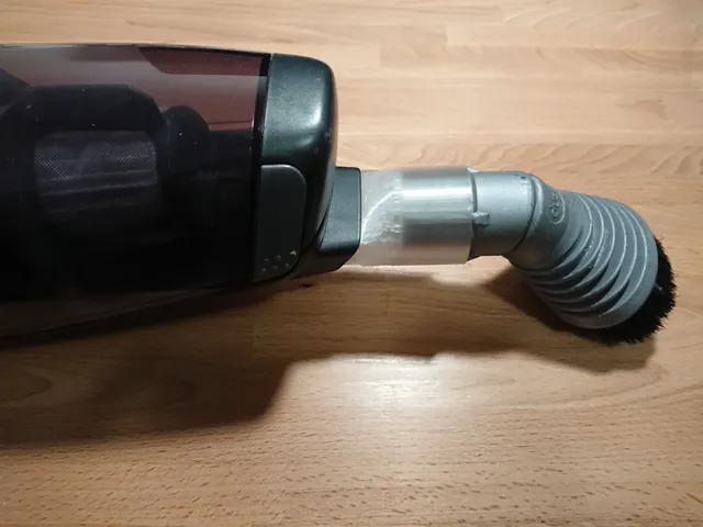 Vacuum cleaner adapter: Electrolux Ergorapido to old Dyson