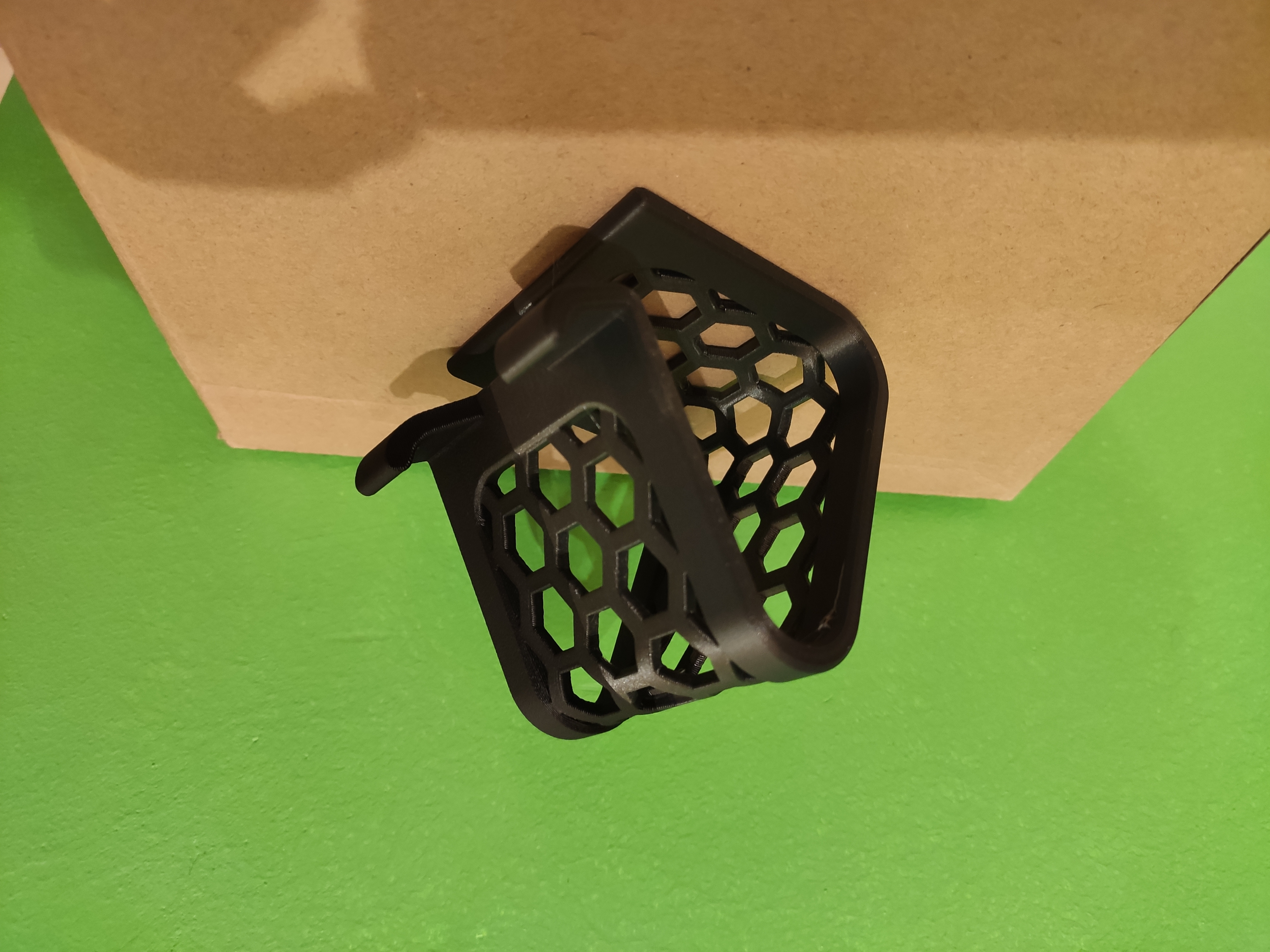 Hexagon Phonestand