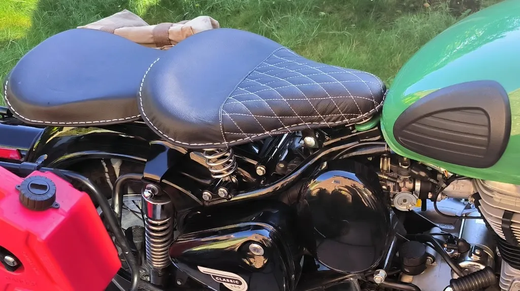 Royal enfield classic 500 rear discount seat