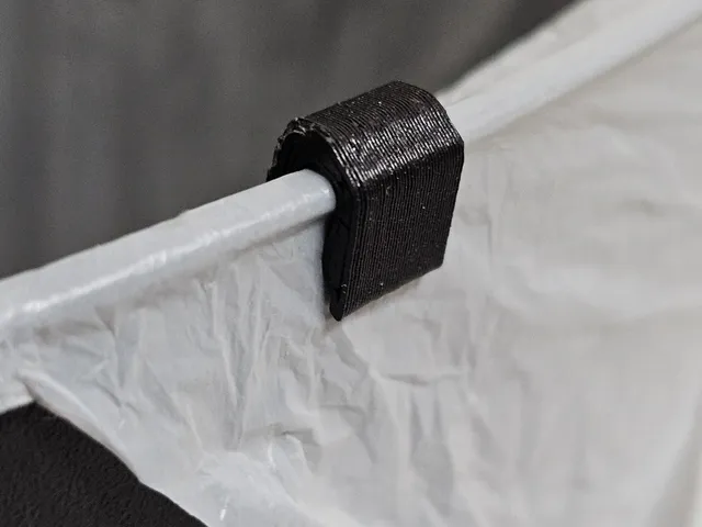Trash Bag Clip for Small Trash cans