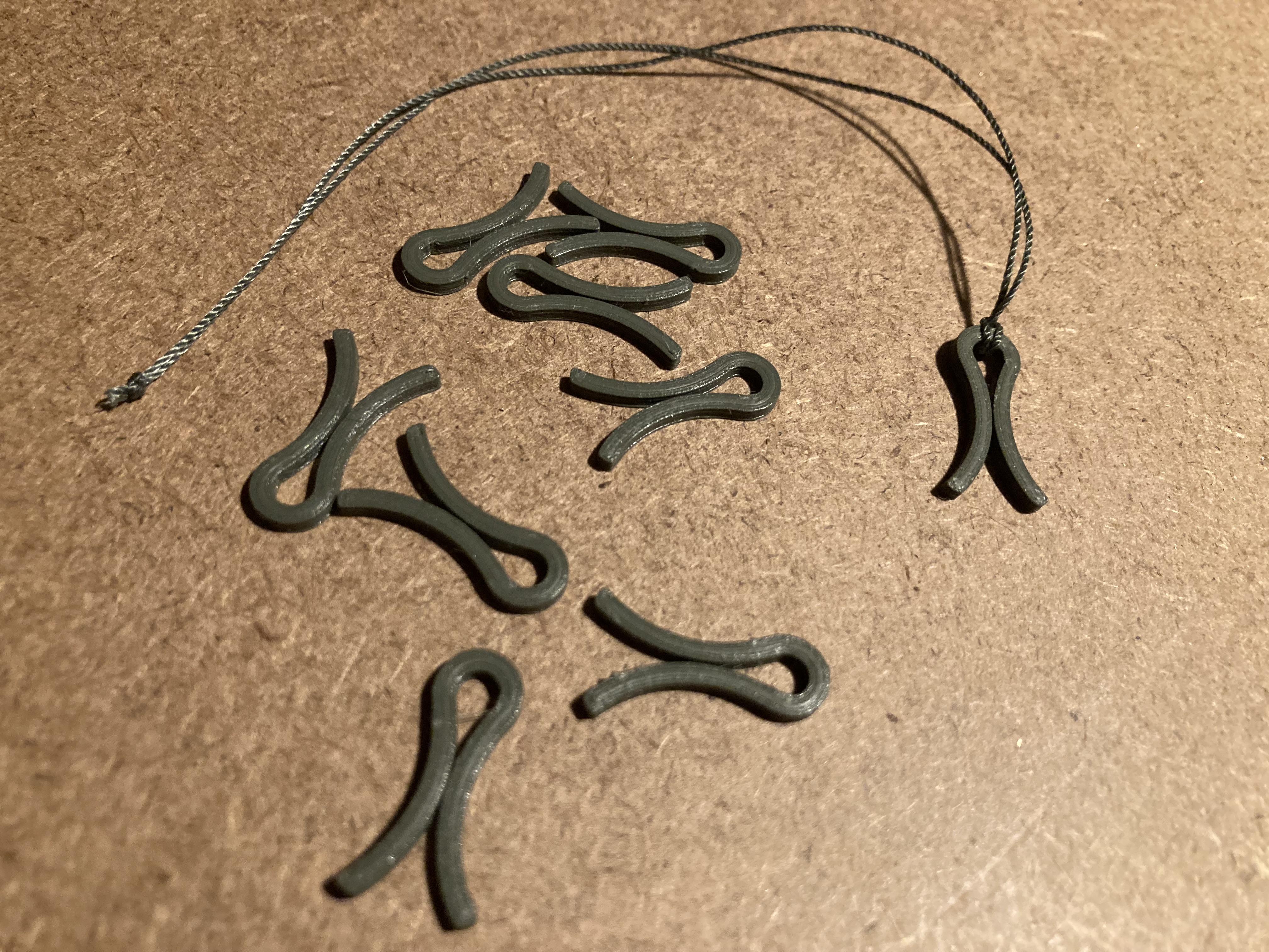 christmas ball hook scaleable