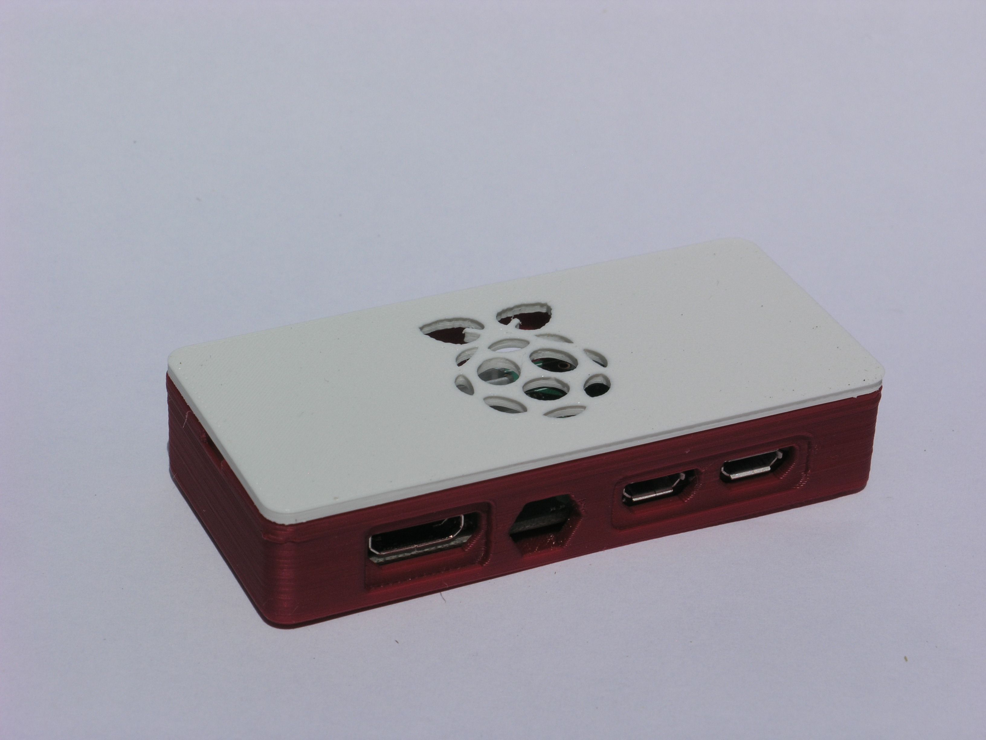 Raspberry Pi Zero simplistic case with logo [Remix]