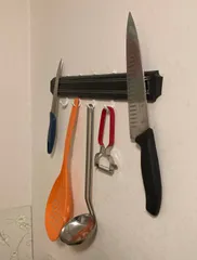 Hook for magnetic knife holder