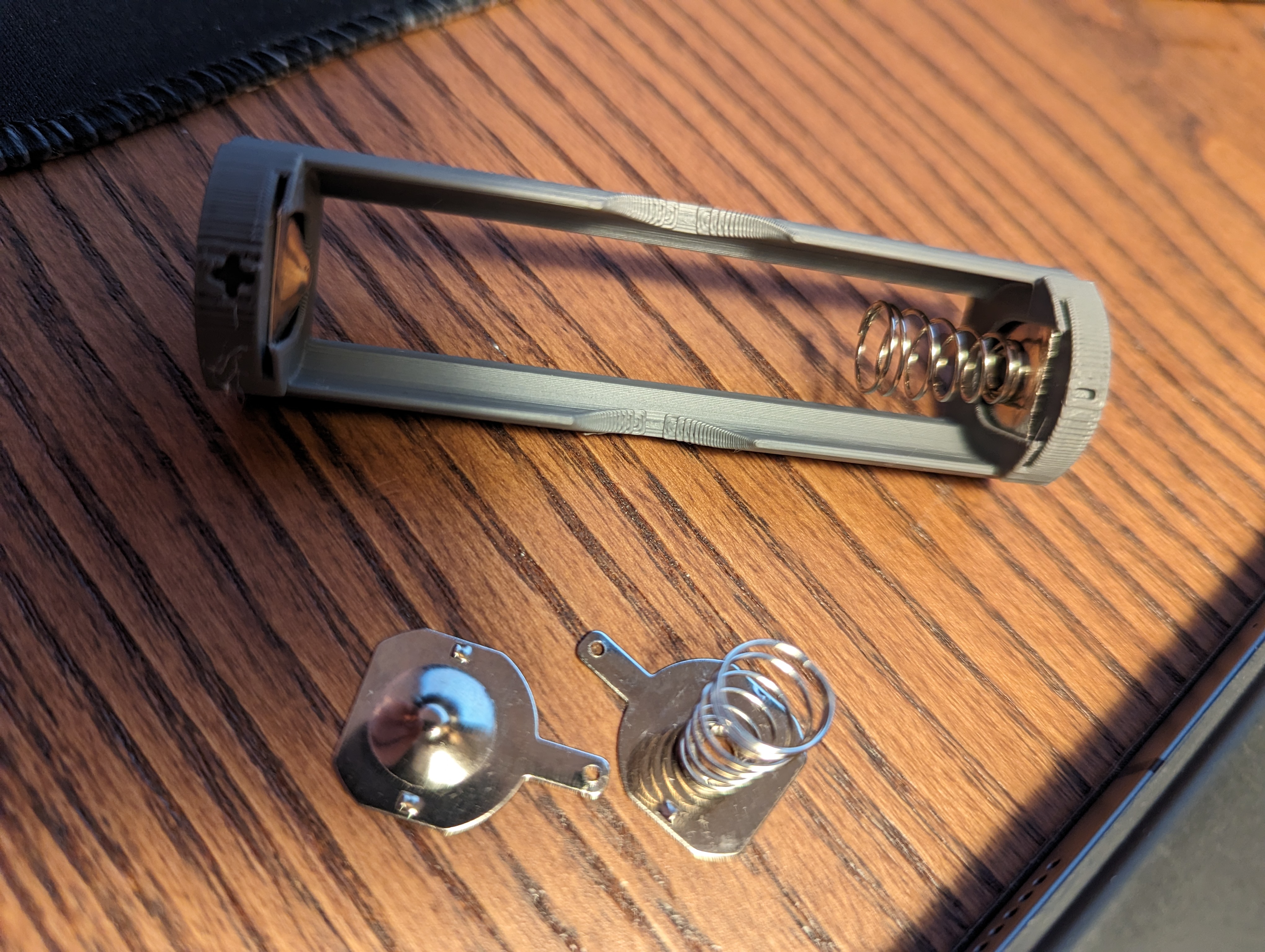 Batterie cradle for Universal 1in Lightsaber