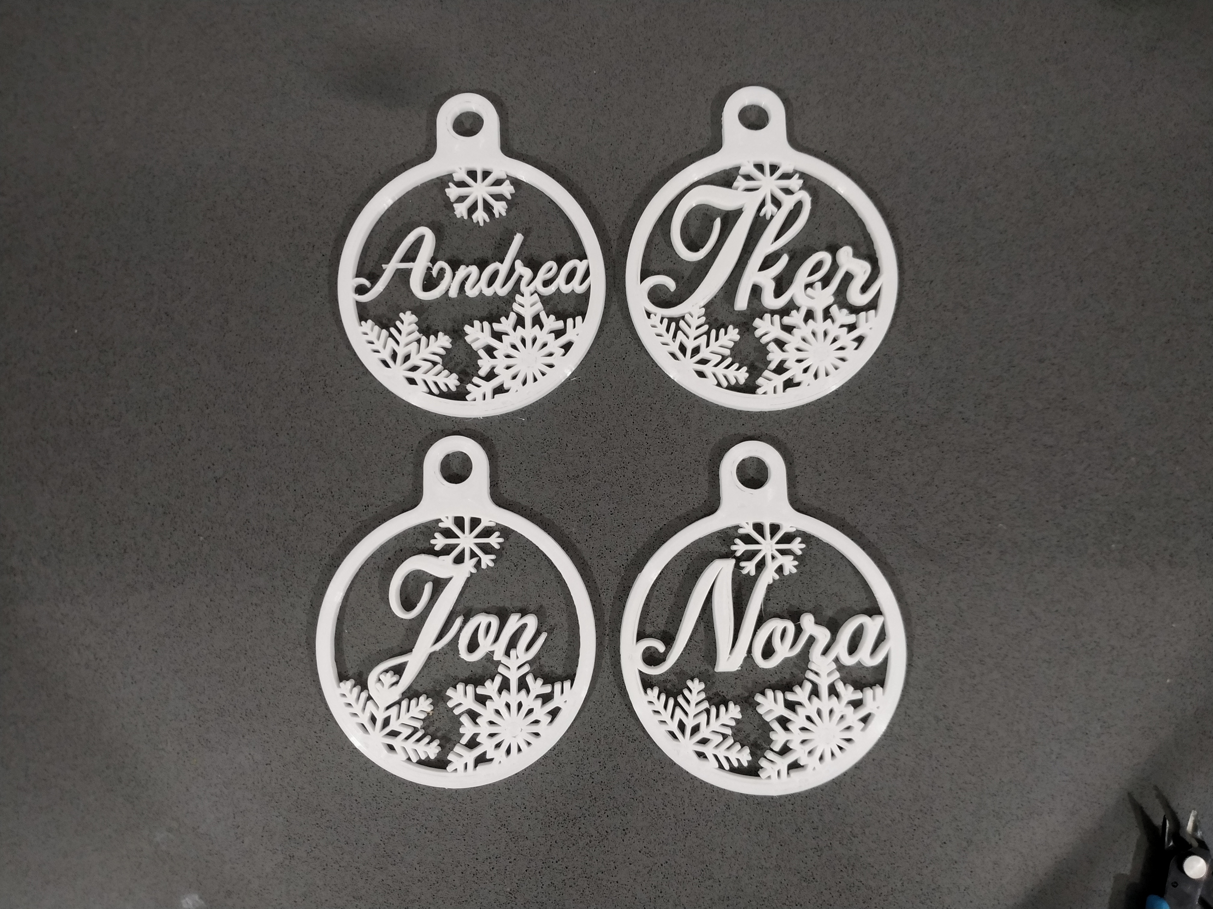Tree ornament customizable