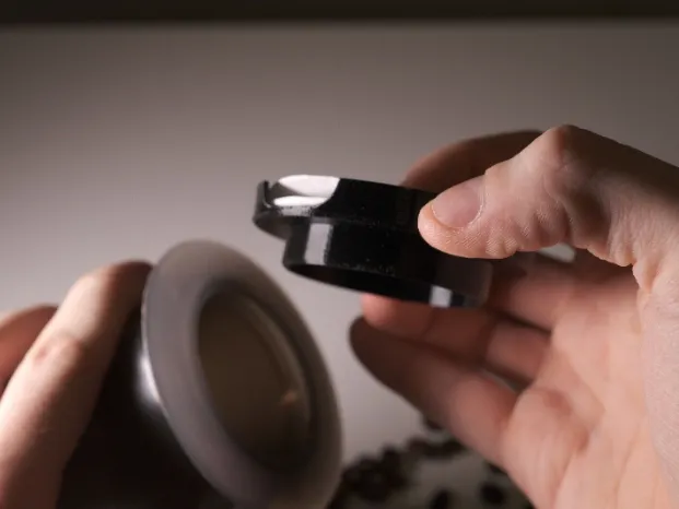 Aeropress travel cap with filter holder