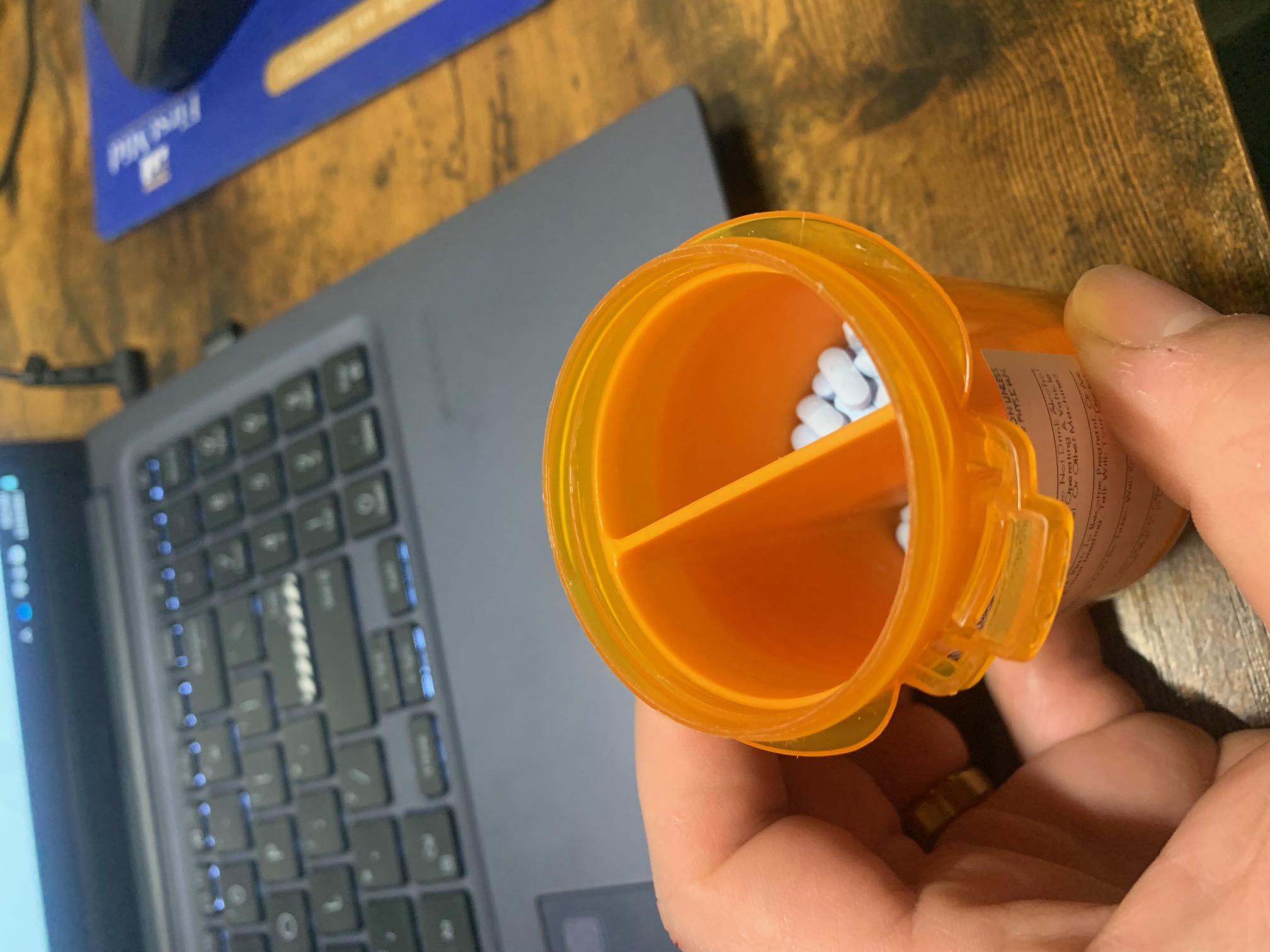 Tcl 341 White Pill - 9iznd8h